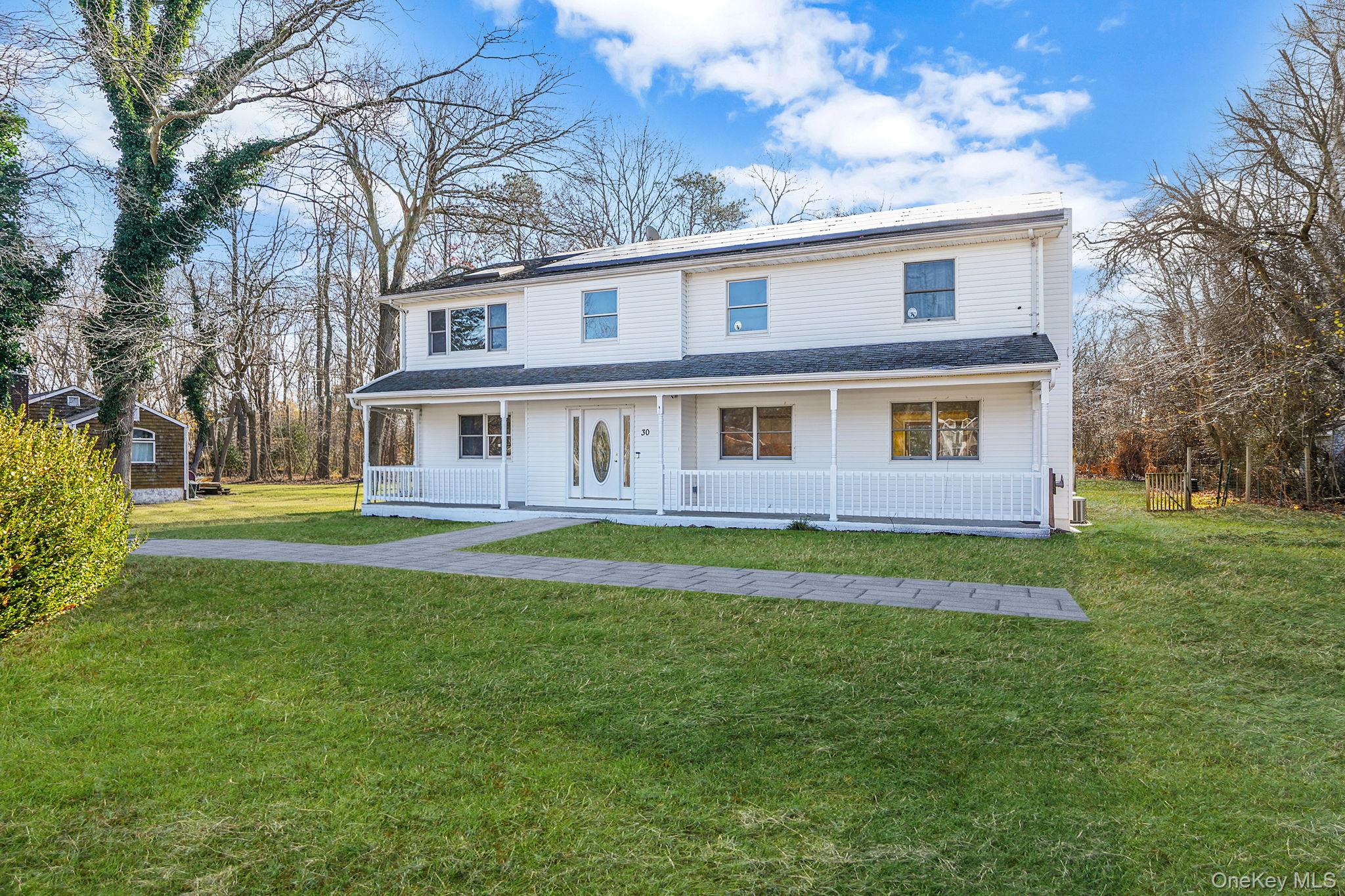 #3 photo, 30 Half Mile Road, מחוז סאפוק Middle Island , NY 11953