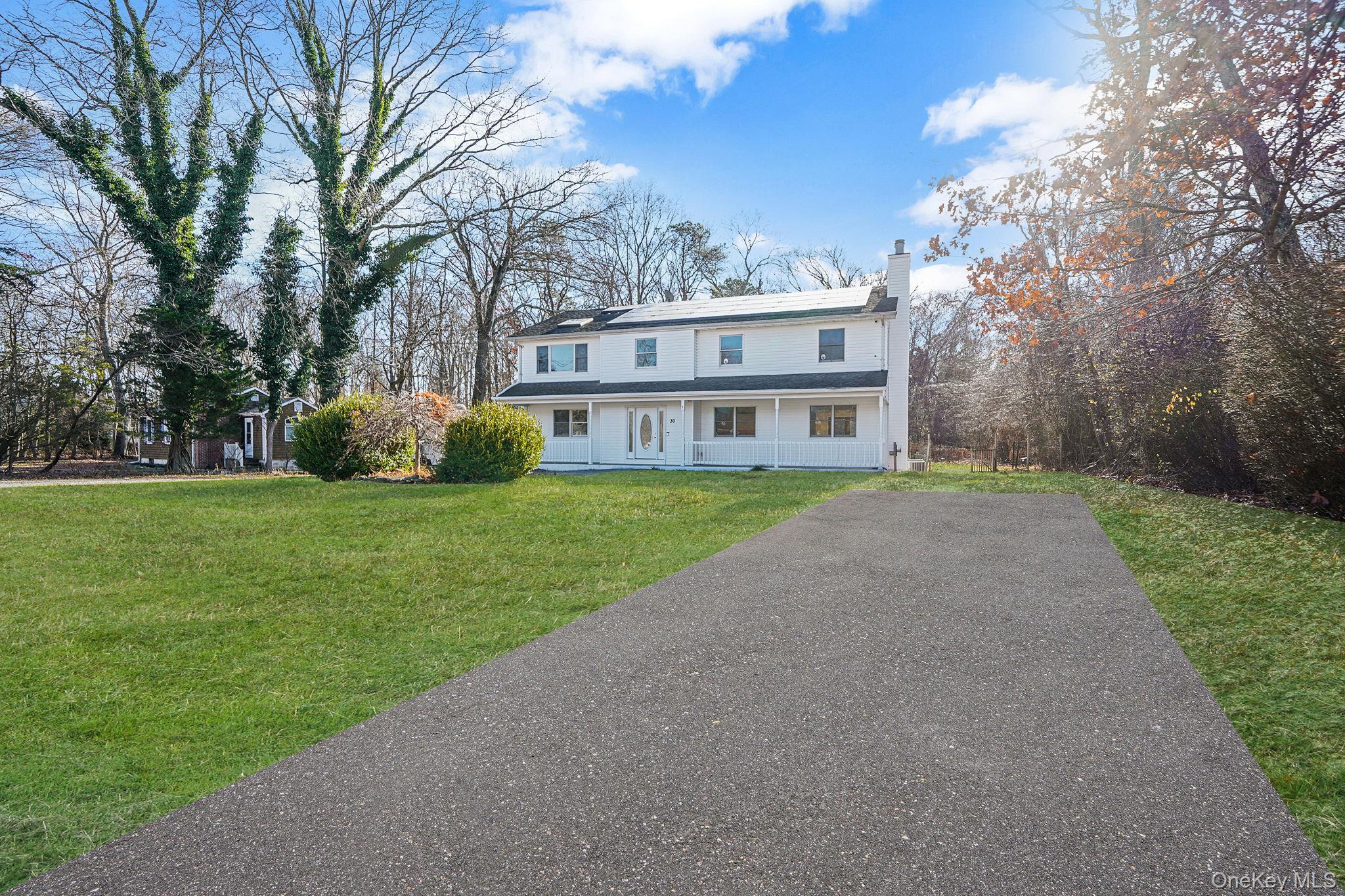 #4 photo, 30 Half Mile Road, מחוז סאפוק Middle Island , NY 11953