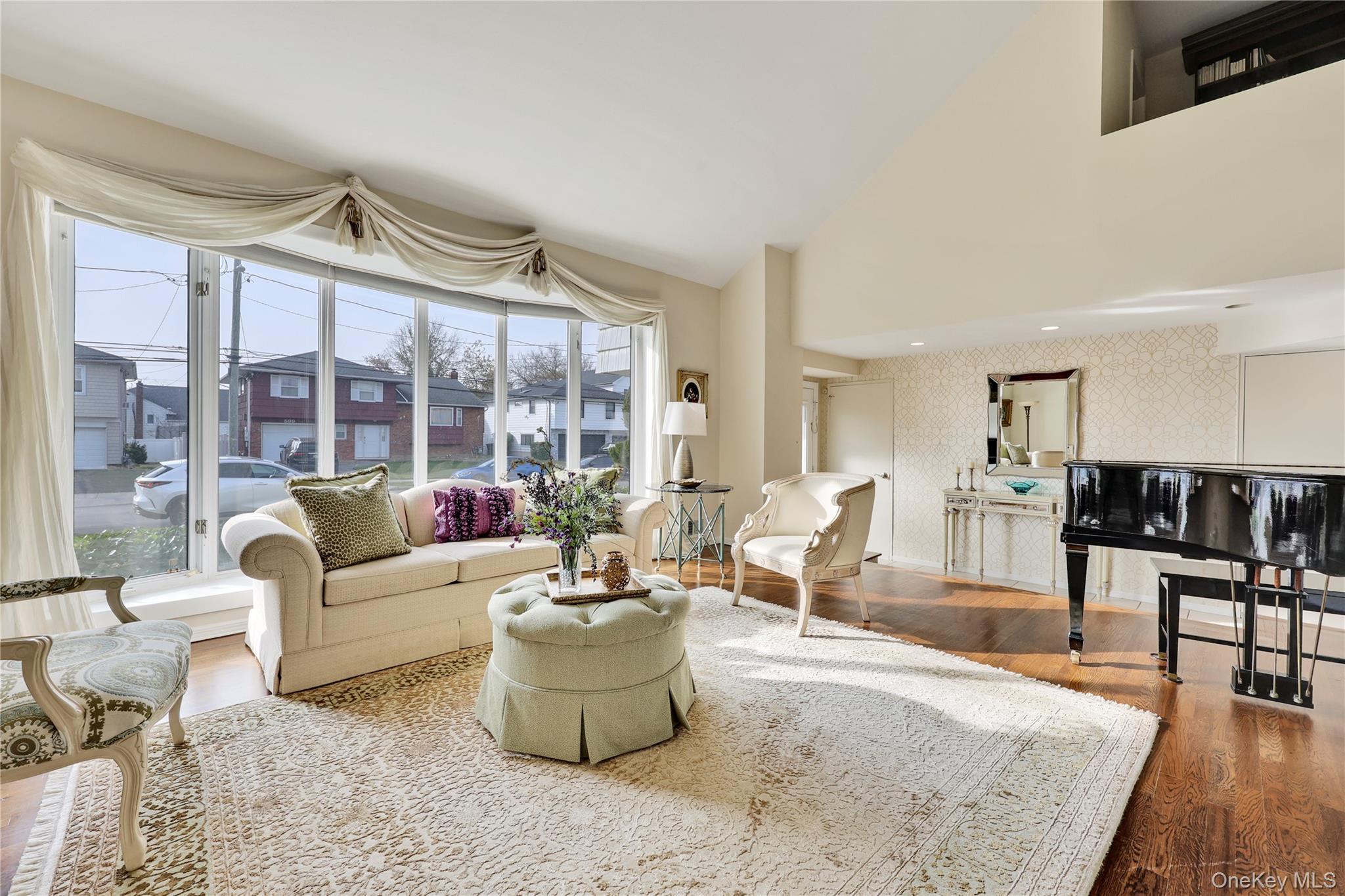 #9 photo, 598 Church Avenue, מחוז נסאו Woodmere , NY 11598