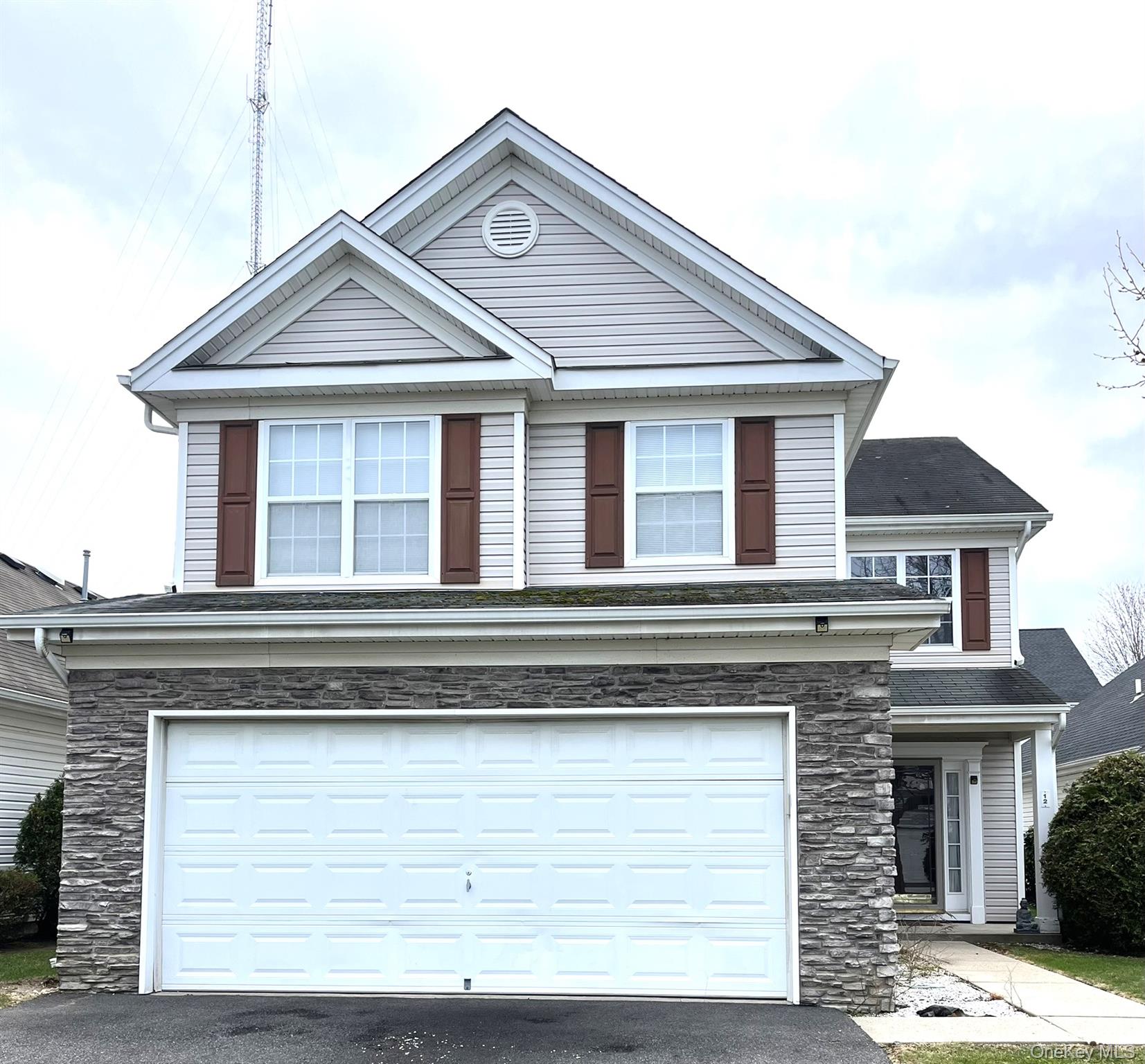 #2 photo, 12 Sophia Drive, מחוז סאפוק Middle Island , NY 11953