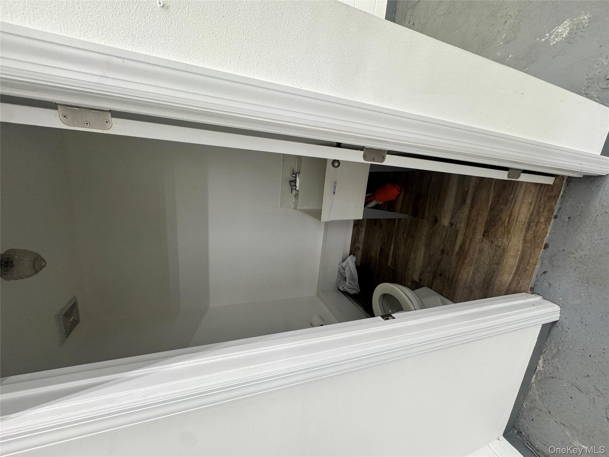 #6 photo, 32 Allen Boulevard, Farmingdale , NY 11735