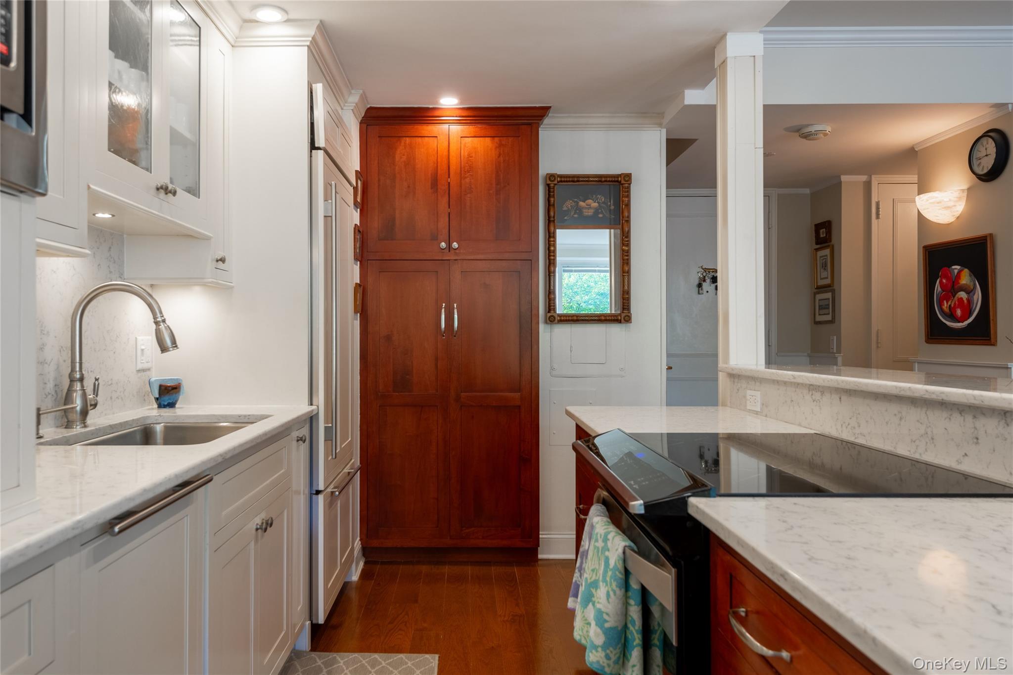 #7 photo, 100 Hilton Avenue, 长岛 花园城 Garden City , NY 11530