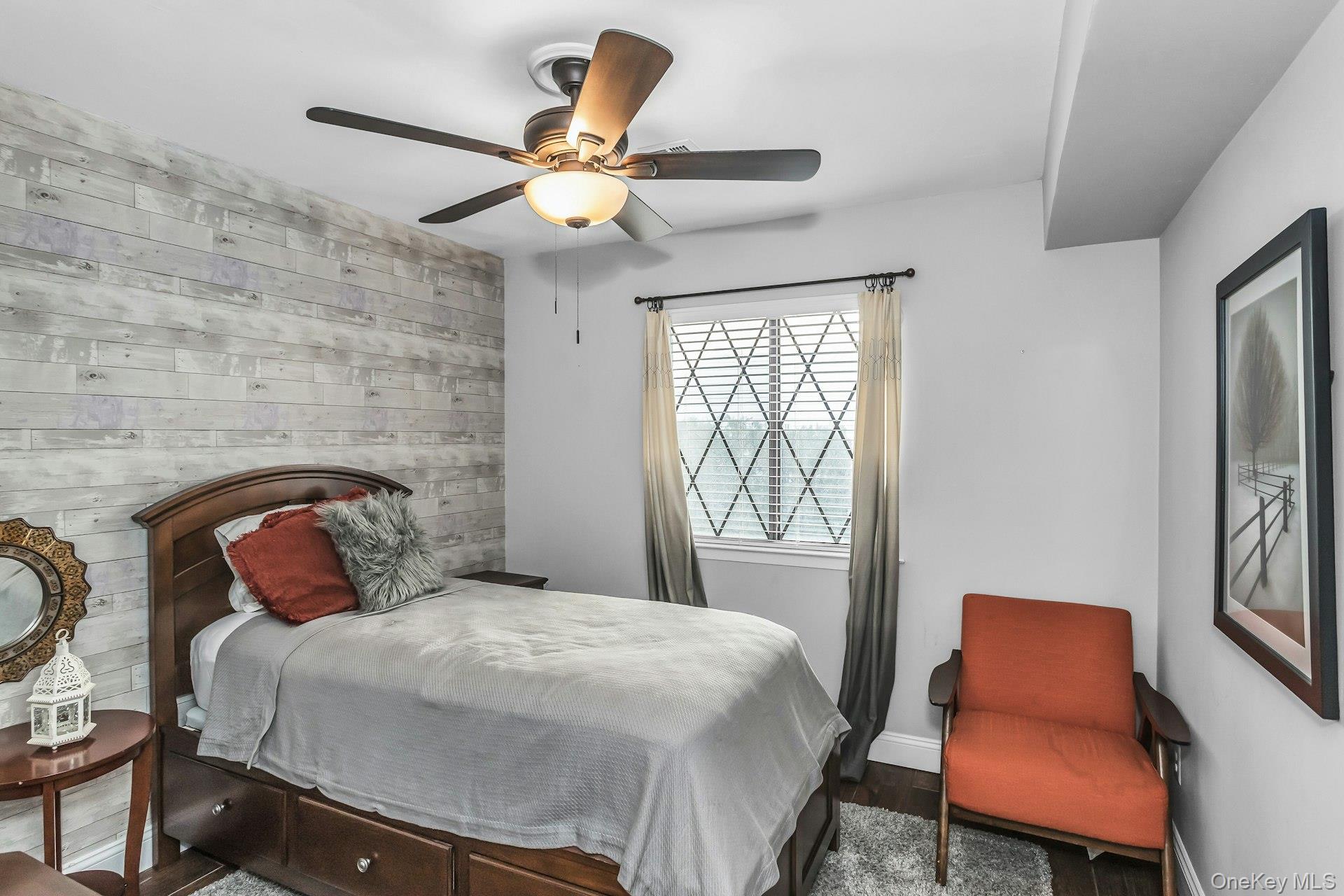 #11 photo, 31 Cambridge Drive, Copiague , NY 11726