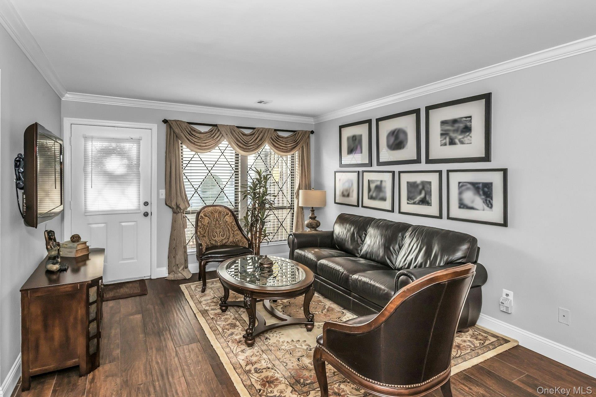 #6 photo, 31 Cambridge Drive, Copiague , NY 11726