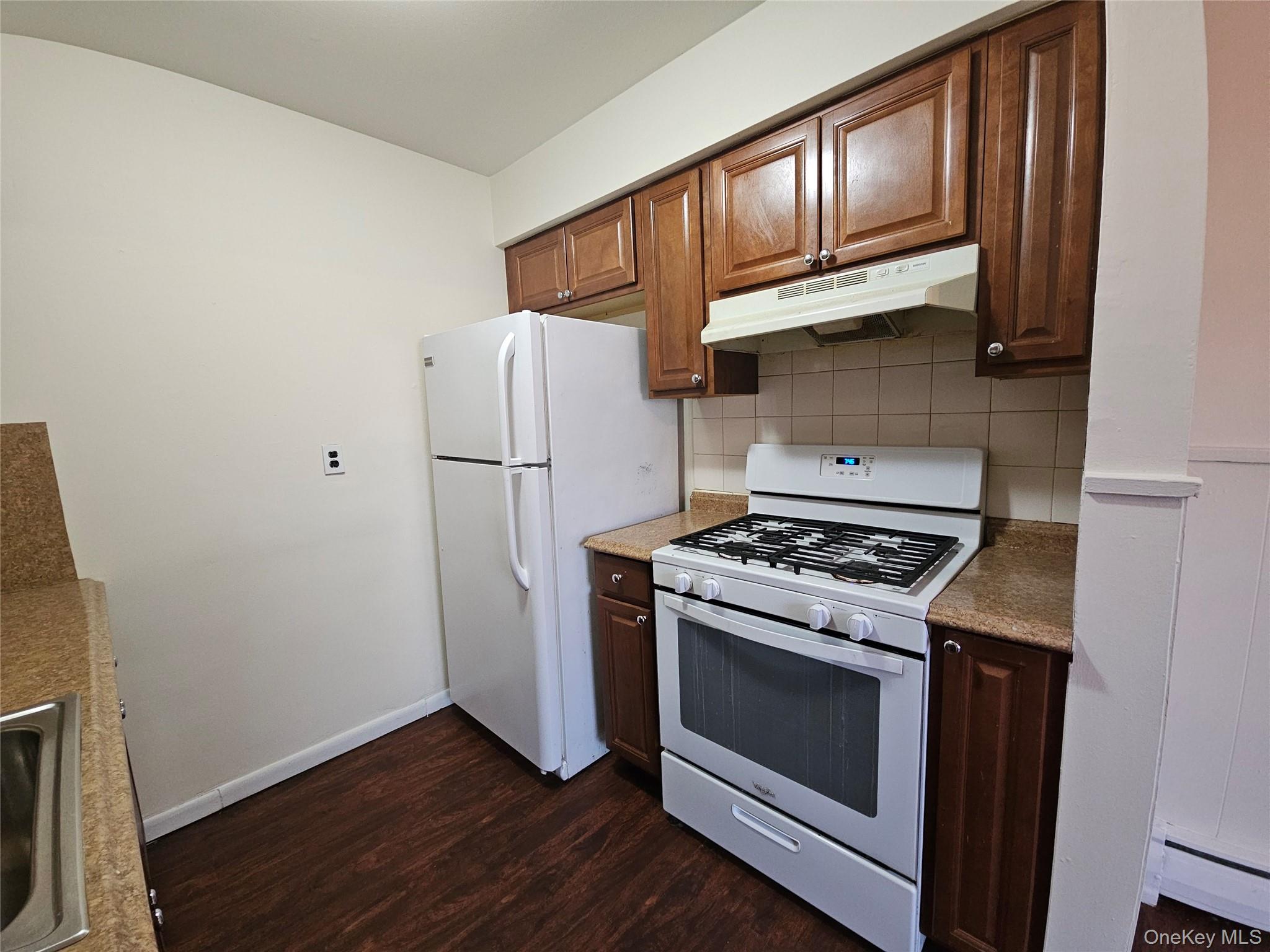 #10 photo, 80 Kennedy Drive, 纽约州 West Haverstraw , NY 10993