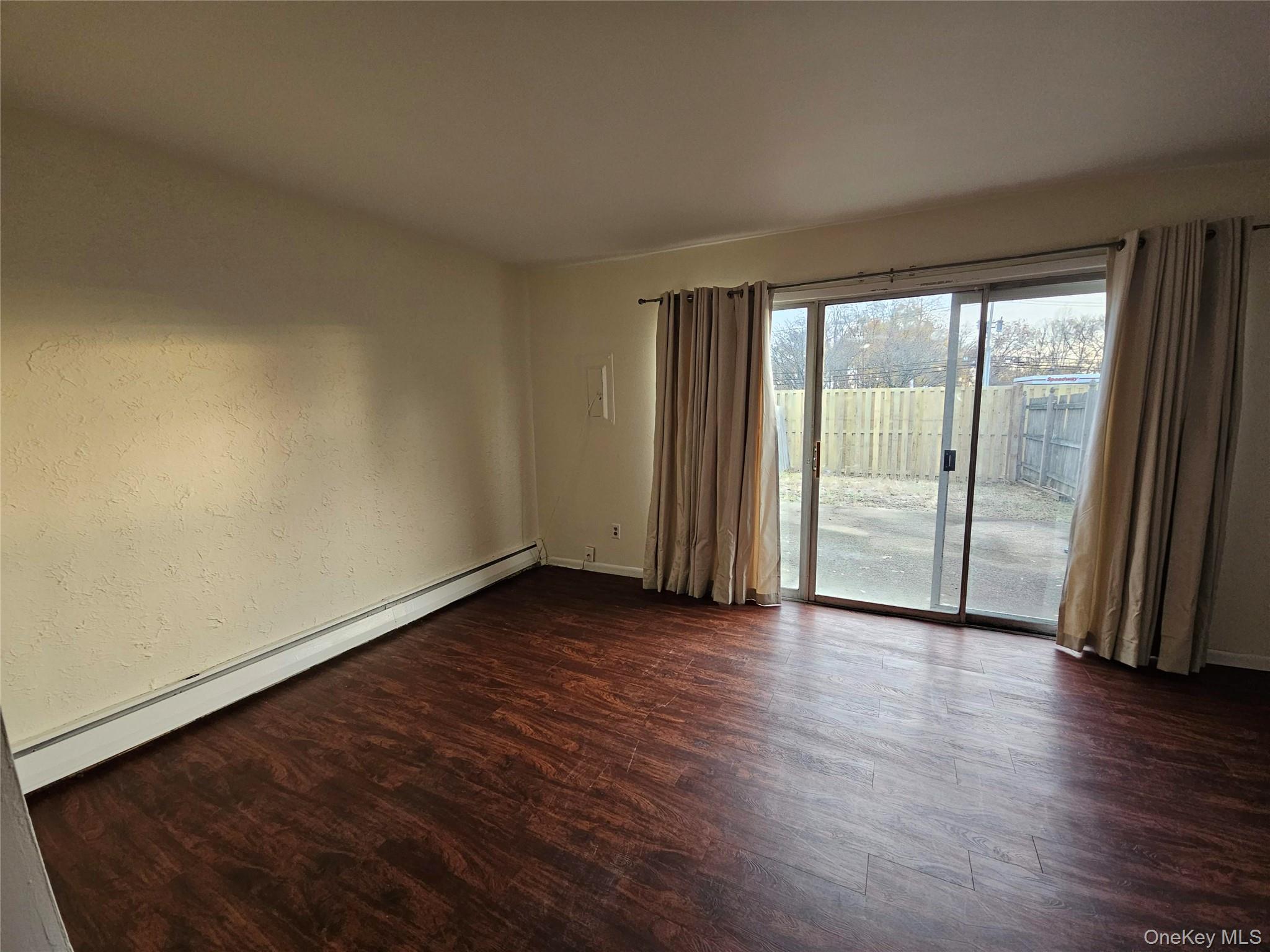 #17 photo, 80 Kennedy Drive, 纽约州 West Haverstraw , NY 10993