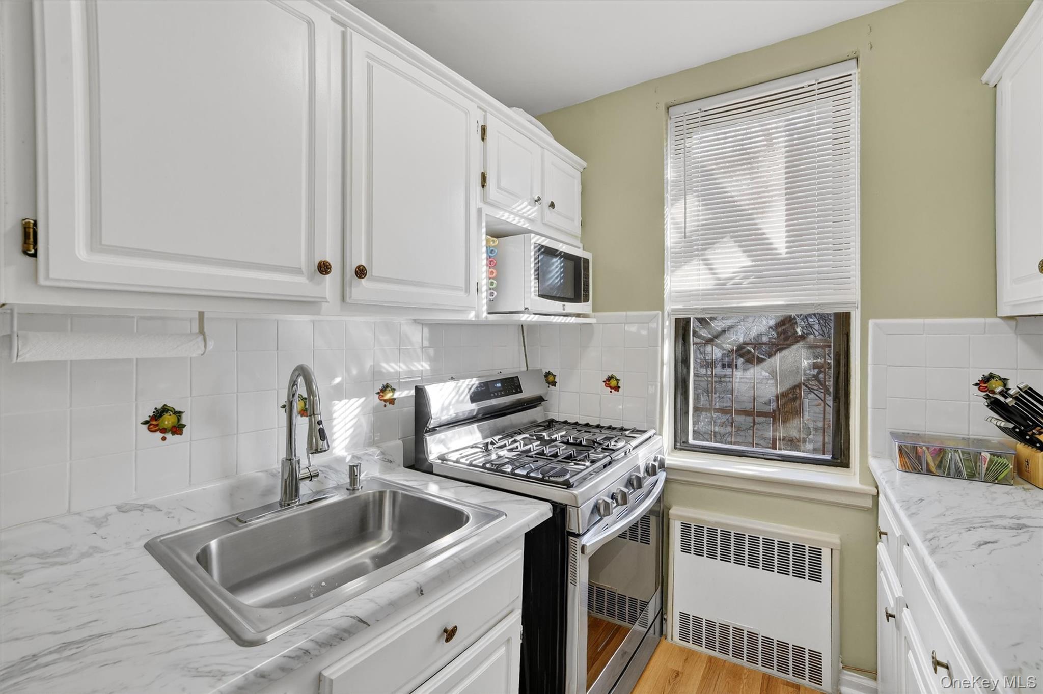 #12 photo, 3535 Kings College Place, Bronx , NY 10467