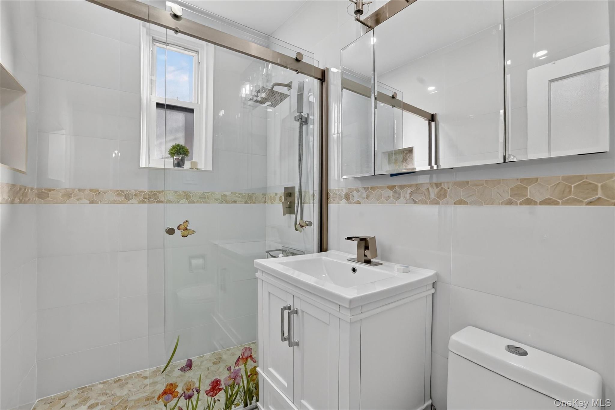 #16 photo, 3535 Kings College Place, Bronx , NY 10467