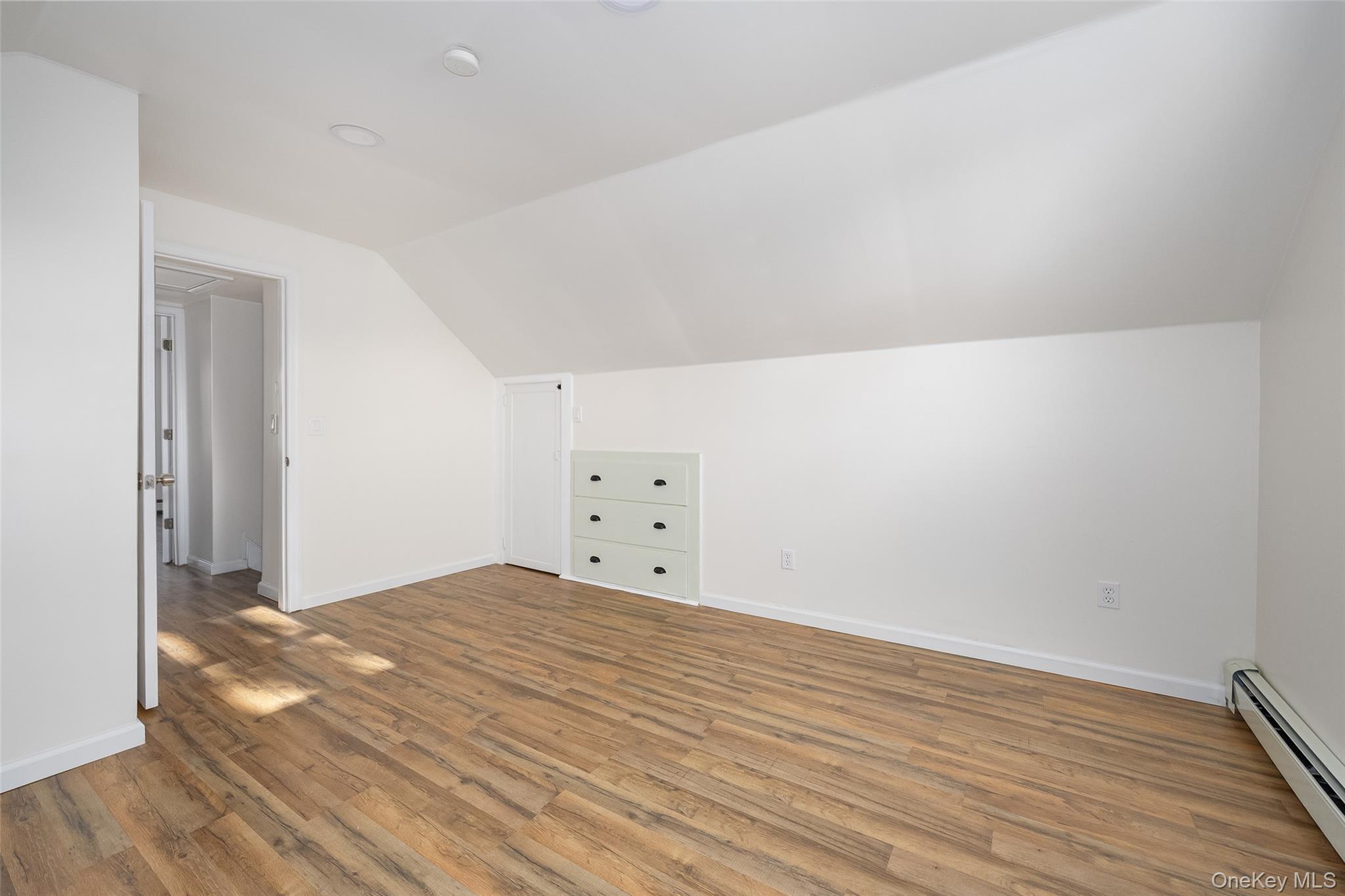 #19 photo, 4 Walnut Street, 뉴욕주 Poughkeepsie , NY 12601