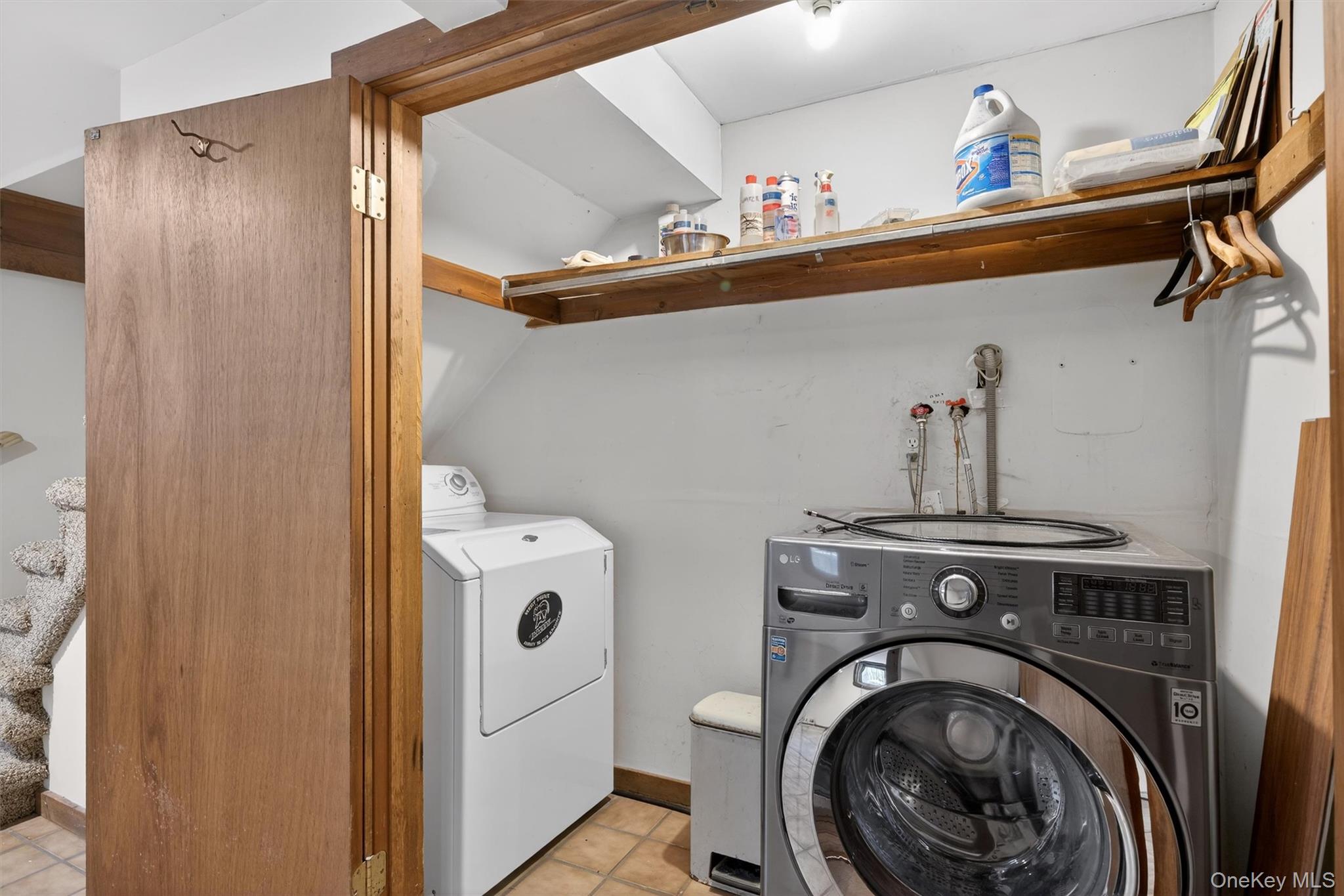 #13 photo, 9 Kings Point Lane, Washingtonville , NY 10992