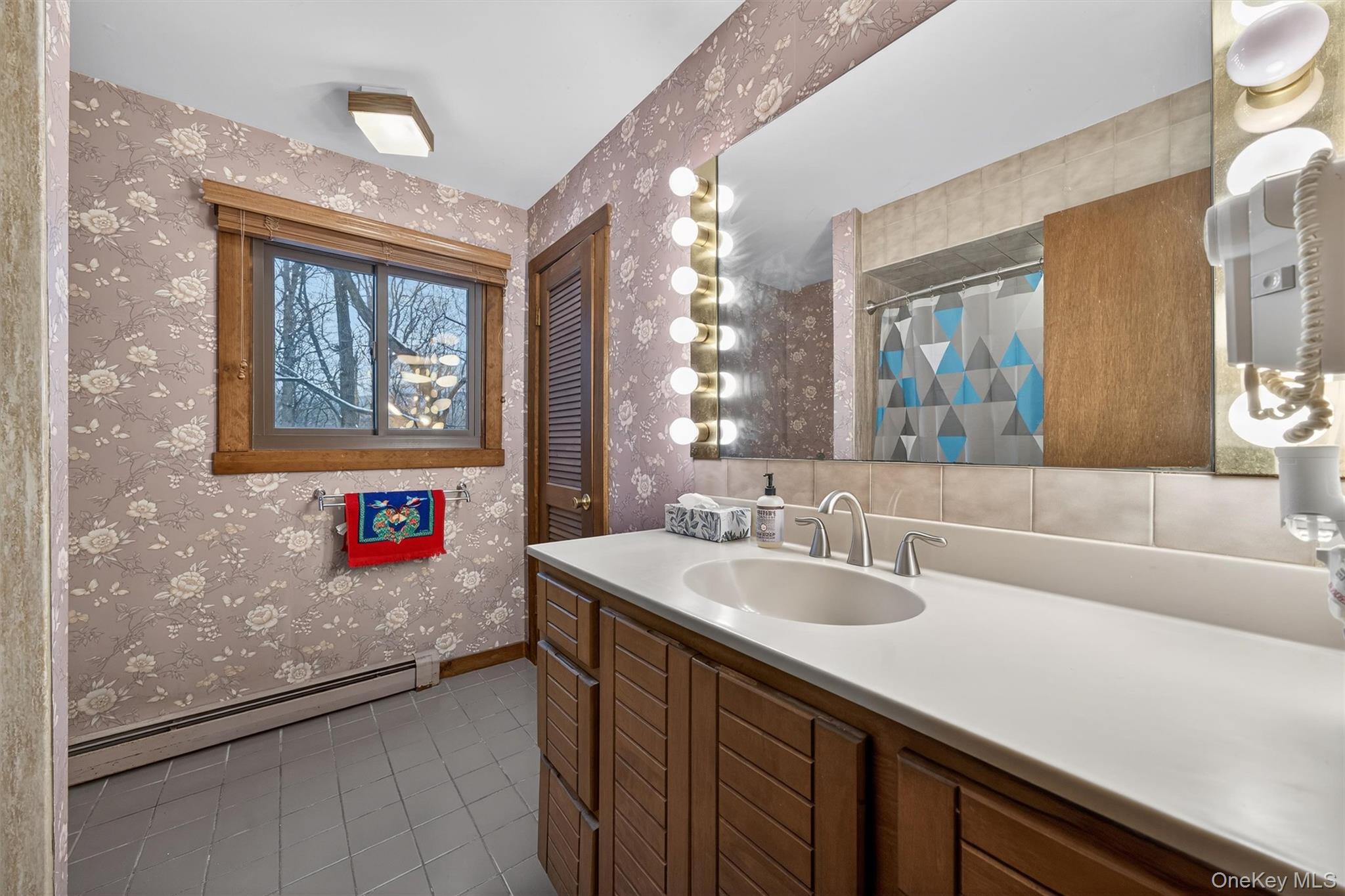 #4 photo, 9 Kings Point Lane, Washingtonville , NY 10992