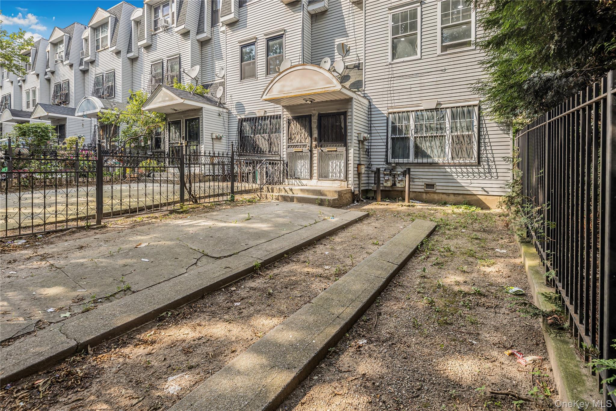 #2 photo, 975 E 178th Street, 브롱크스 Bronx , NY 10460