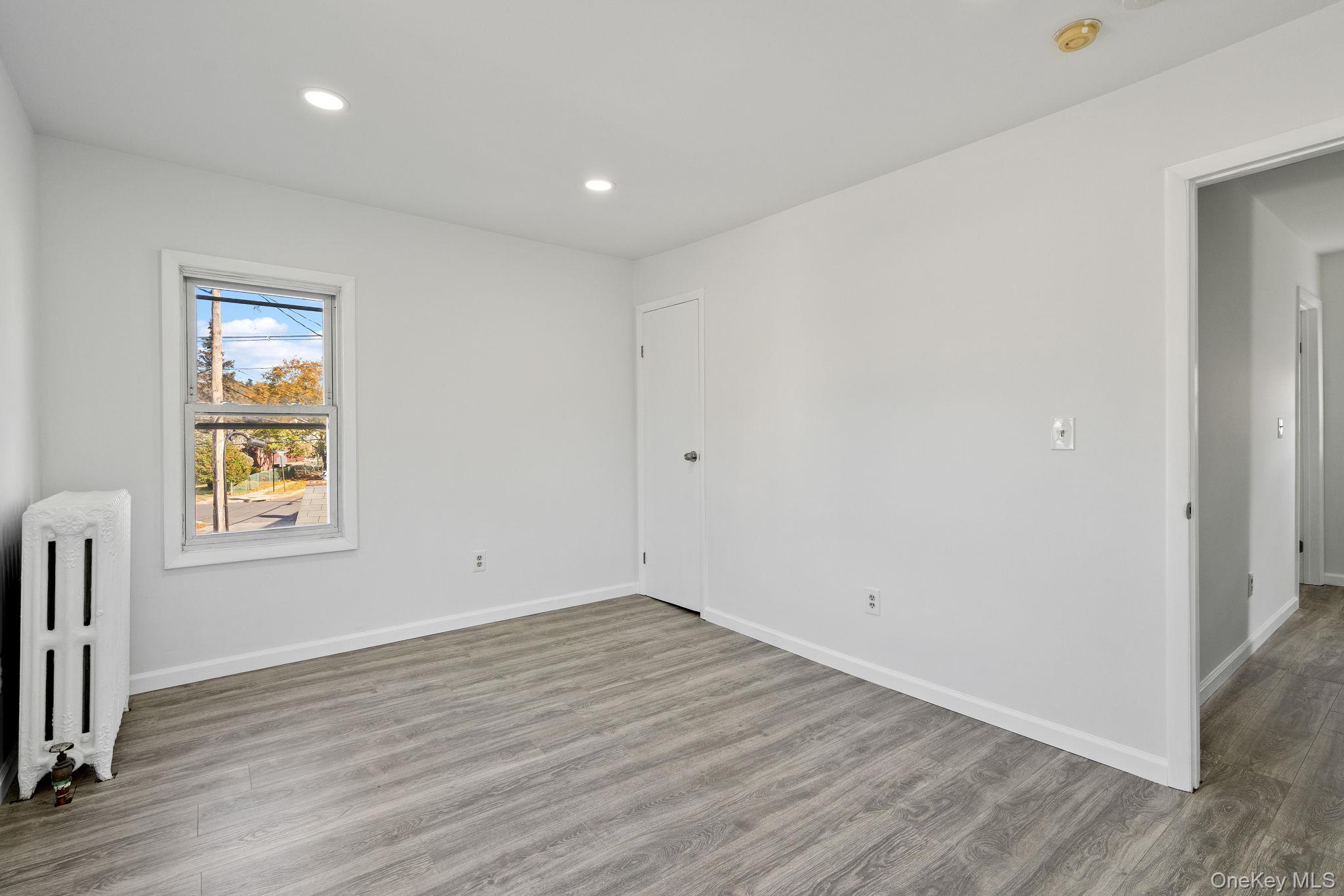 #19 photo, 87 Winnikee Avenue, Poughkeepsie , NY 12601