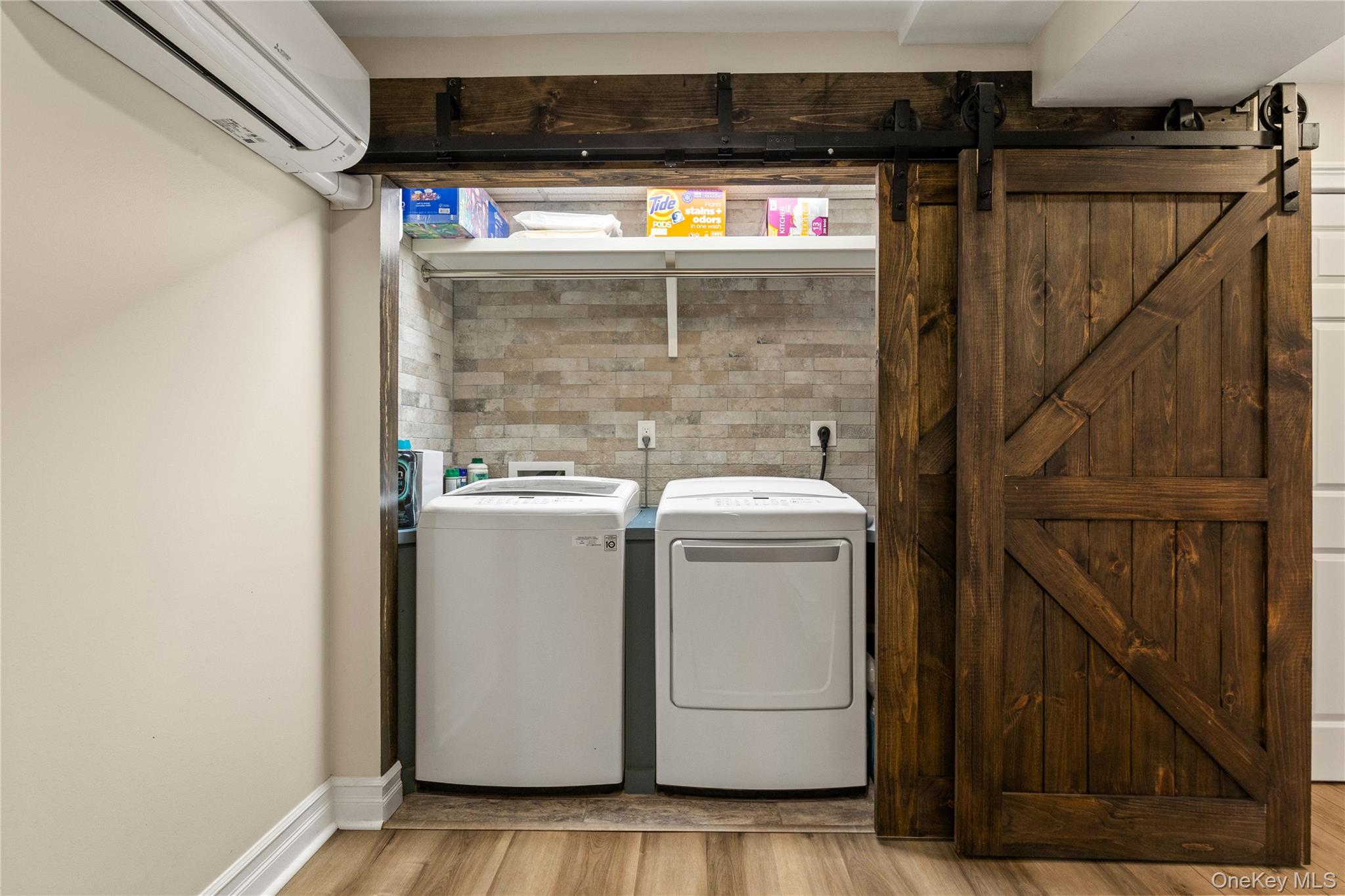 #18 photo, 16 Highclere Lane, Valhalla , NY 10595