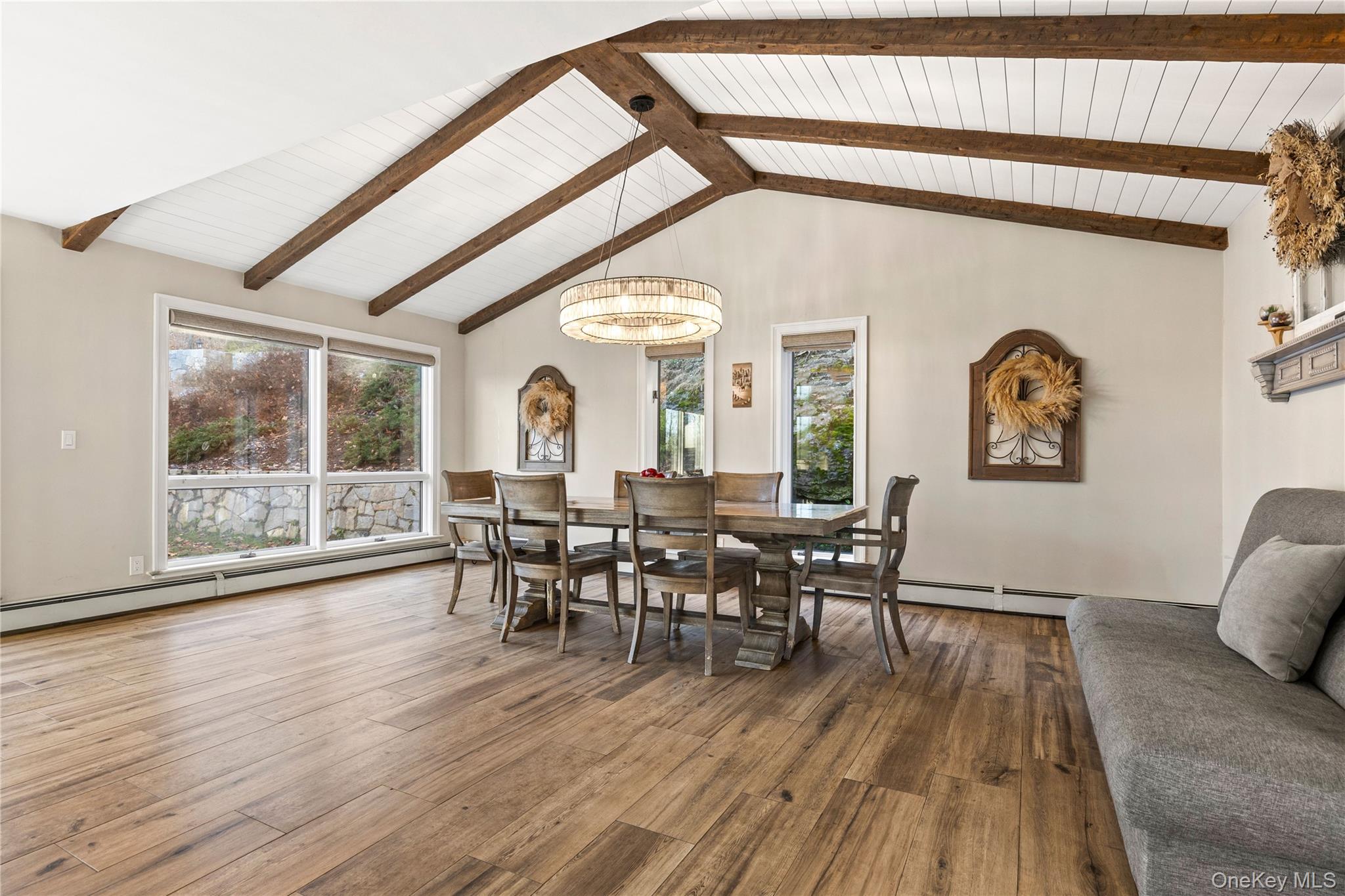 #7 photo, 16 Highclere Lane, Valhalla , NY 10595