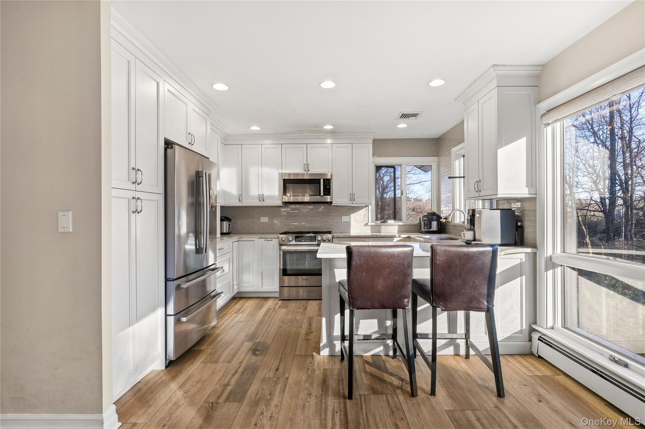 #8 photo, 16 Highclere Lane, Valhalla , NY 10595