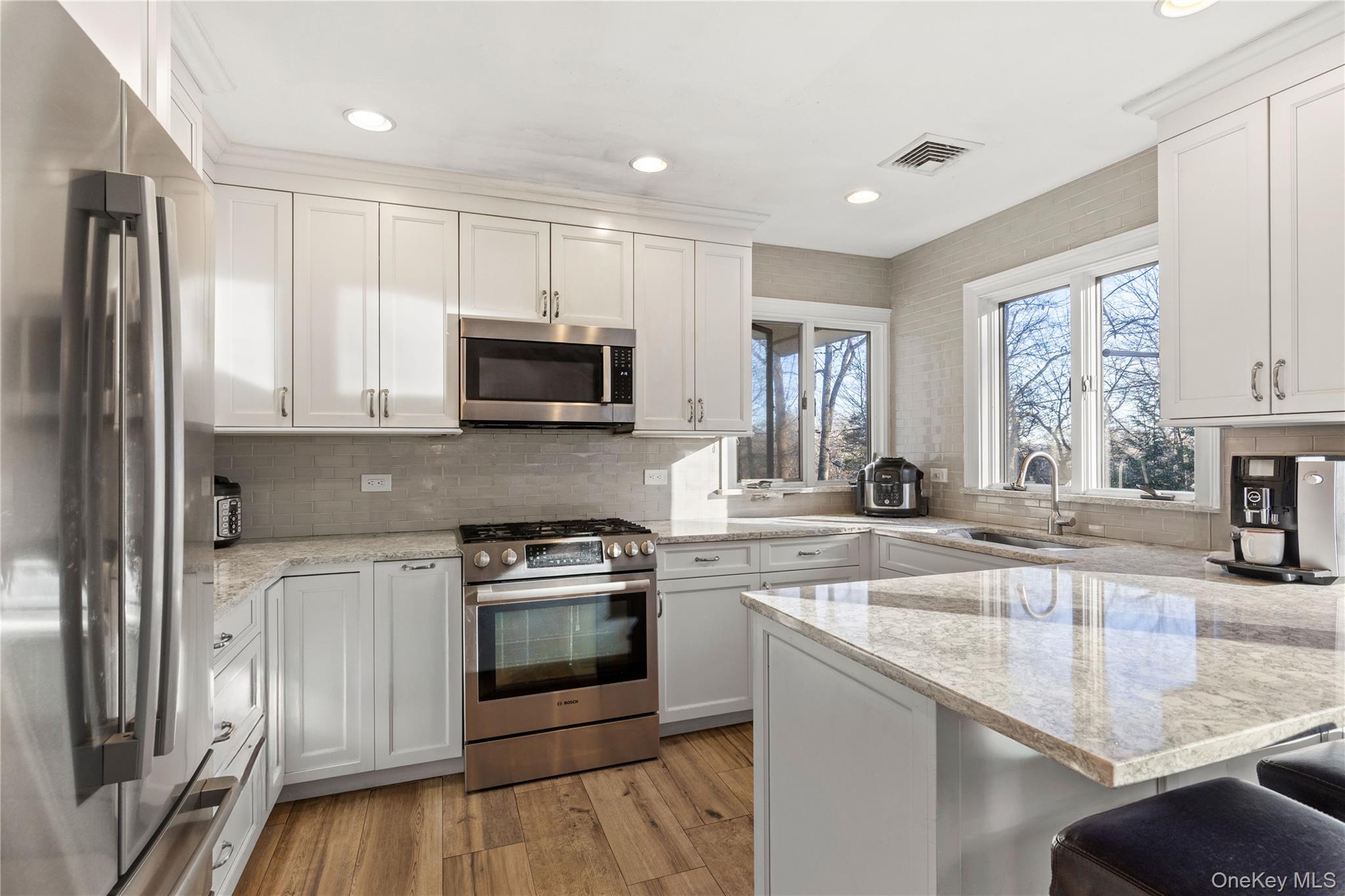 #9 photo, 16 Highclere Lane, Valhalla , NY 10595