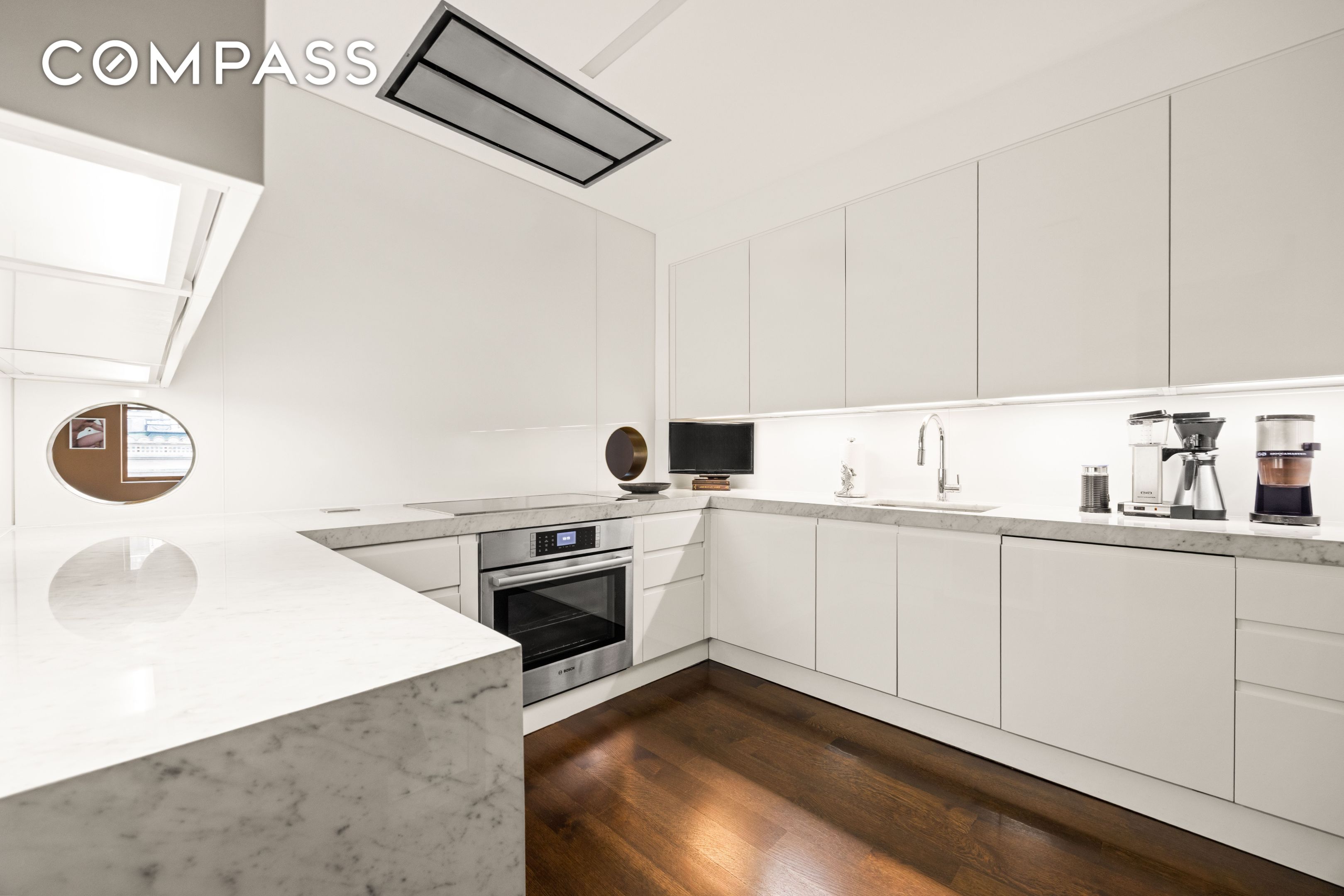 #7 photo, 34 W 17th Street, Flatiron , NY 10011