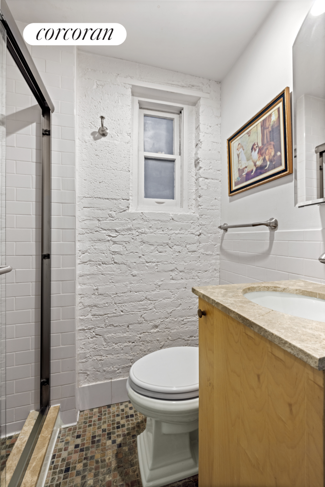 #7 photo, 77 PERRY Street, West Village , NY 10014