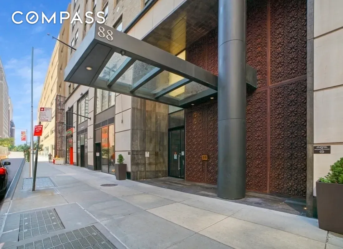 #13 photo, 88 Greenwich Street, Financial District , NY 10006