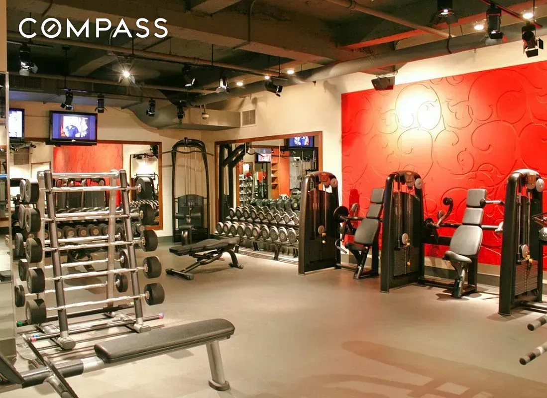 #9 photo, 88 Greenwich Street, Financial District , NY 10006