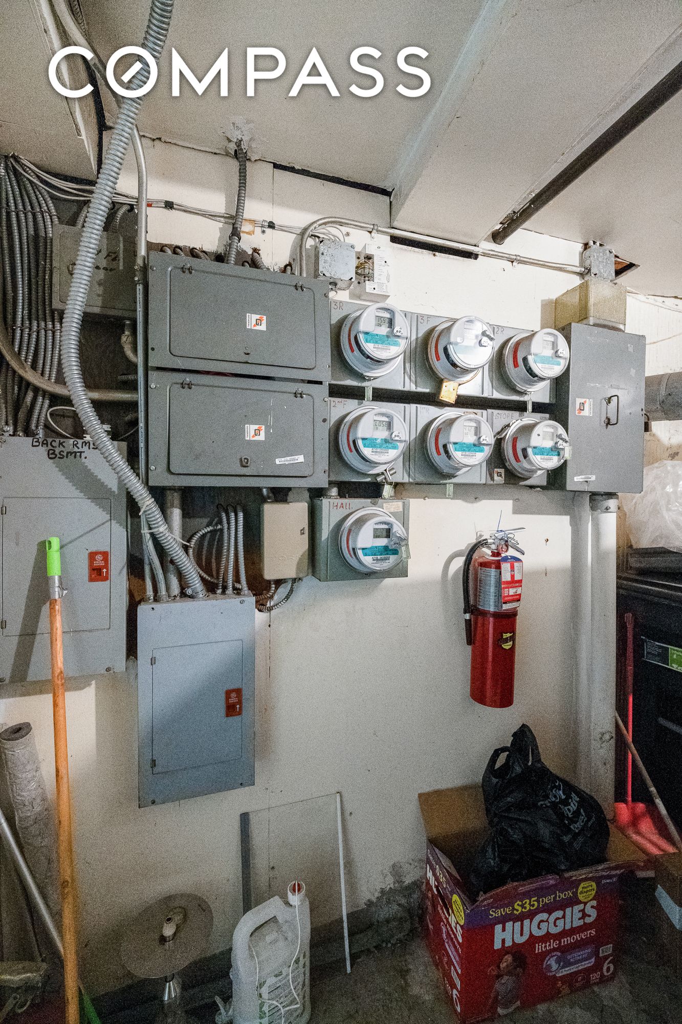 #9 photo, 71-18 Myrtle Avenue, Glendale , NY 11385