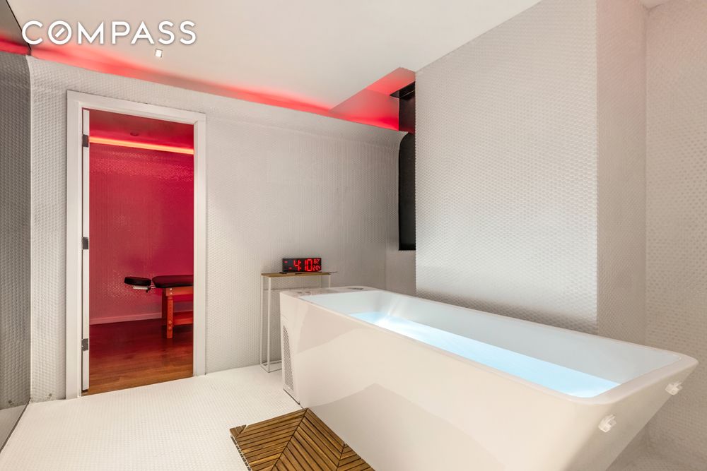 #14 photo, New York City, Hudson Square , NY 10013