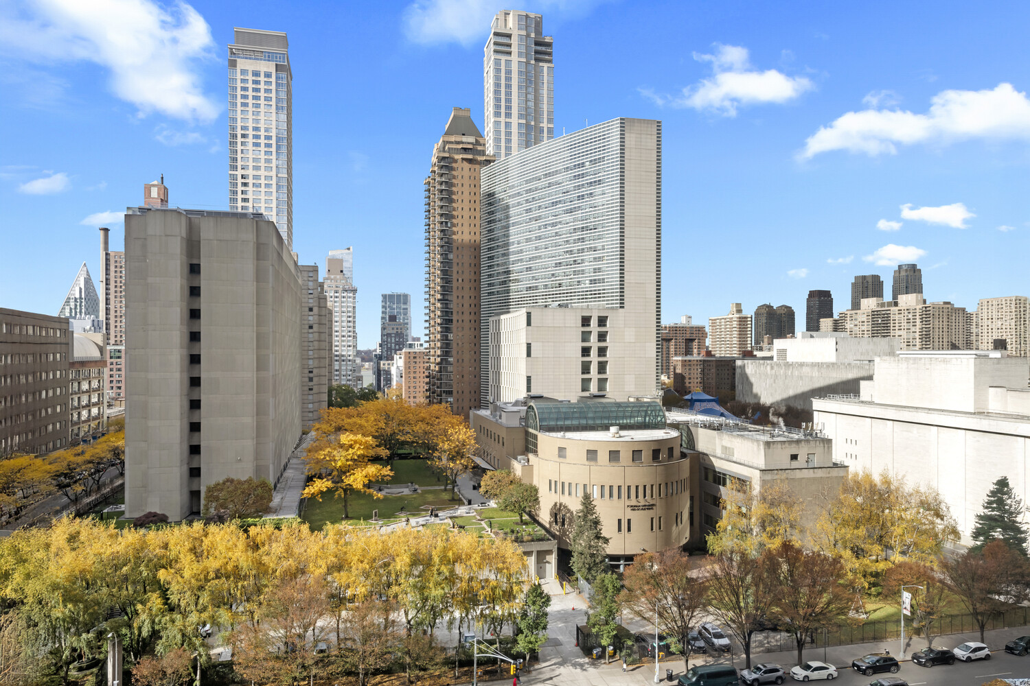 #10 photo, 30 W 61ST Street, Lincoln Square , NY 10023