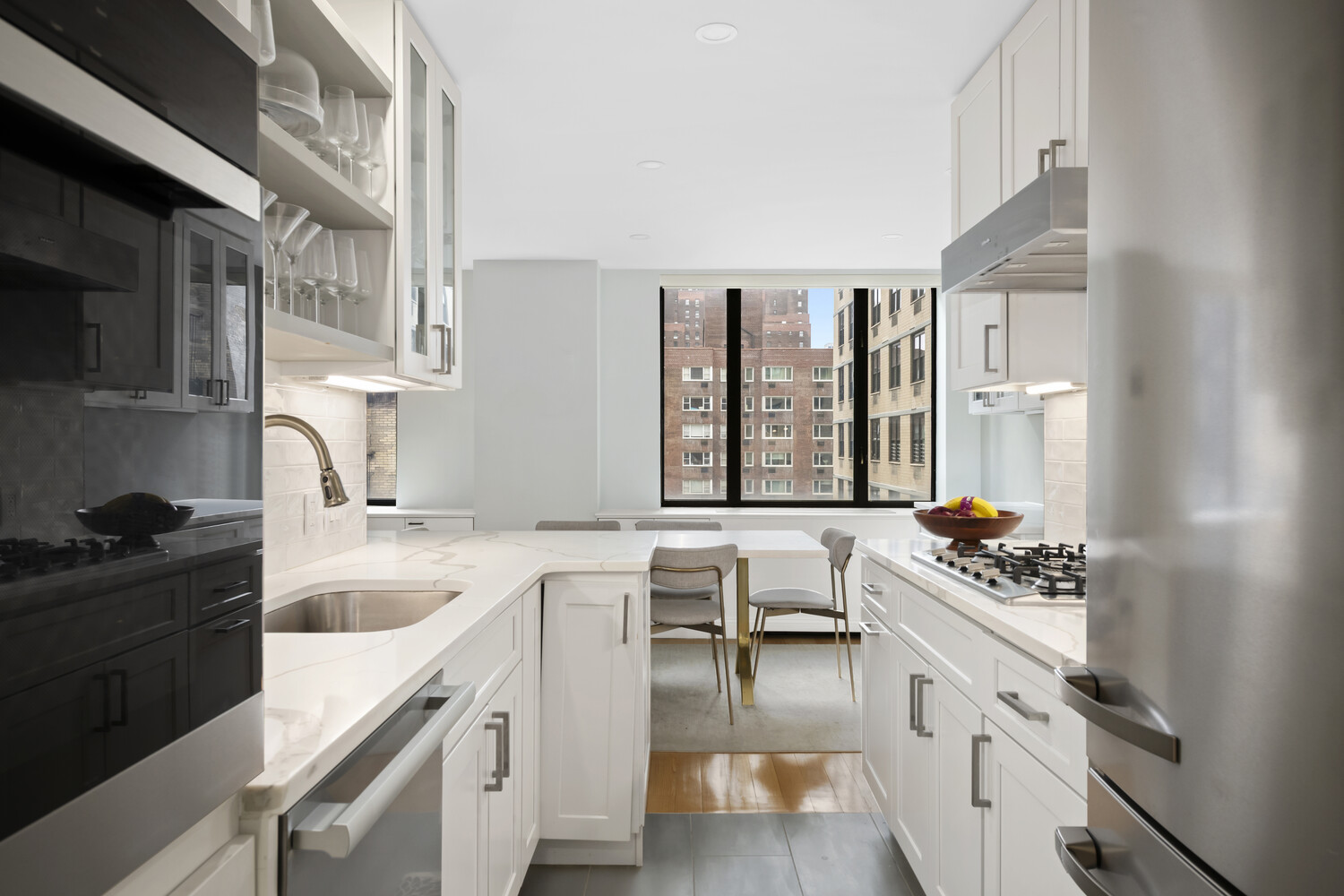 #5 photo, 30 W 61ST Street, Lincoln Square , NY 10023