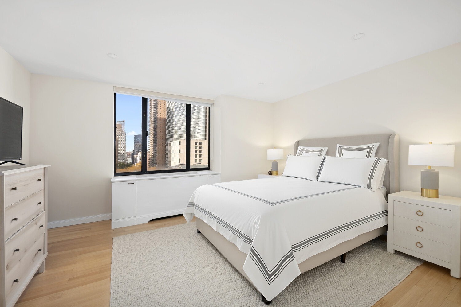 #6 photo, 30 W 61ST Street, Lincoln Square , NY 10023