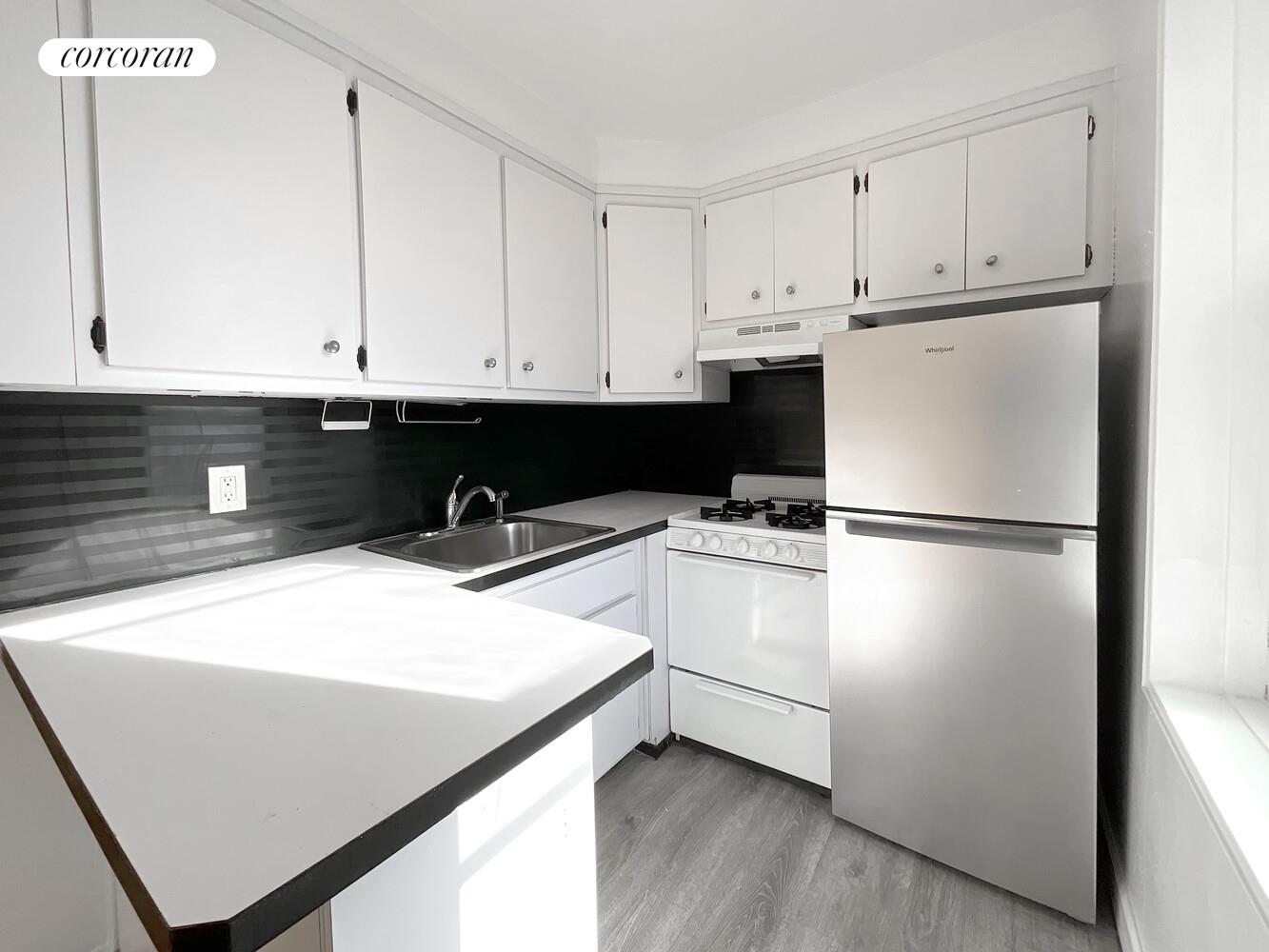 #4 photo, Brooklyn, Fort Hamilton , NY 11209