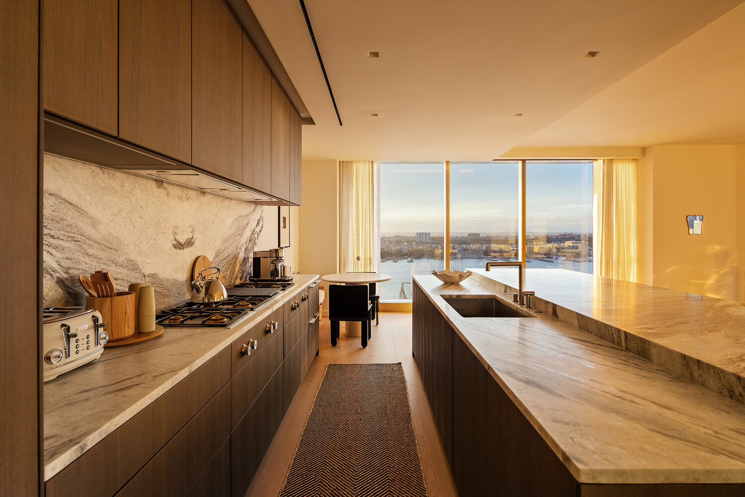 #4 photo, 500 W 18TH Street, Chelsea , NY 10011