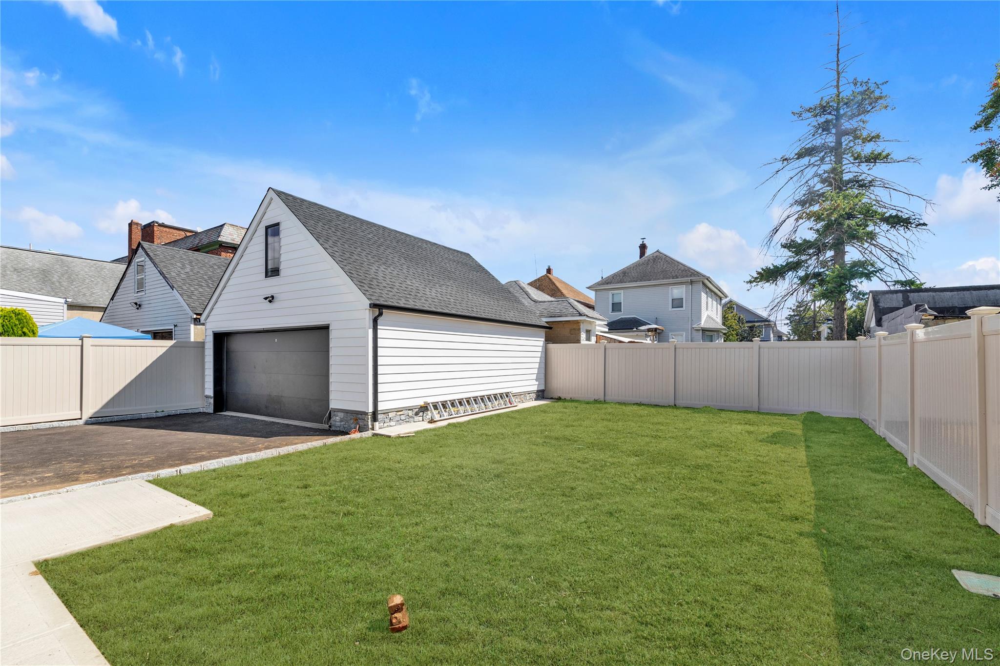 #15 photo, 157 Lincoln Avenue, नासाउ काउंटी Mineola , NY 11501