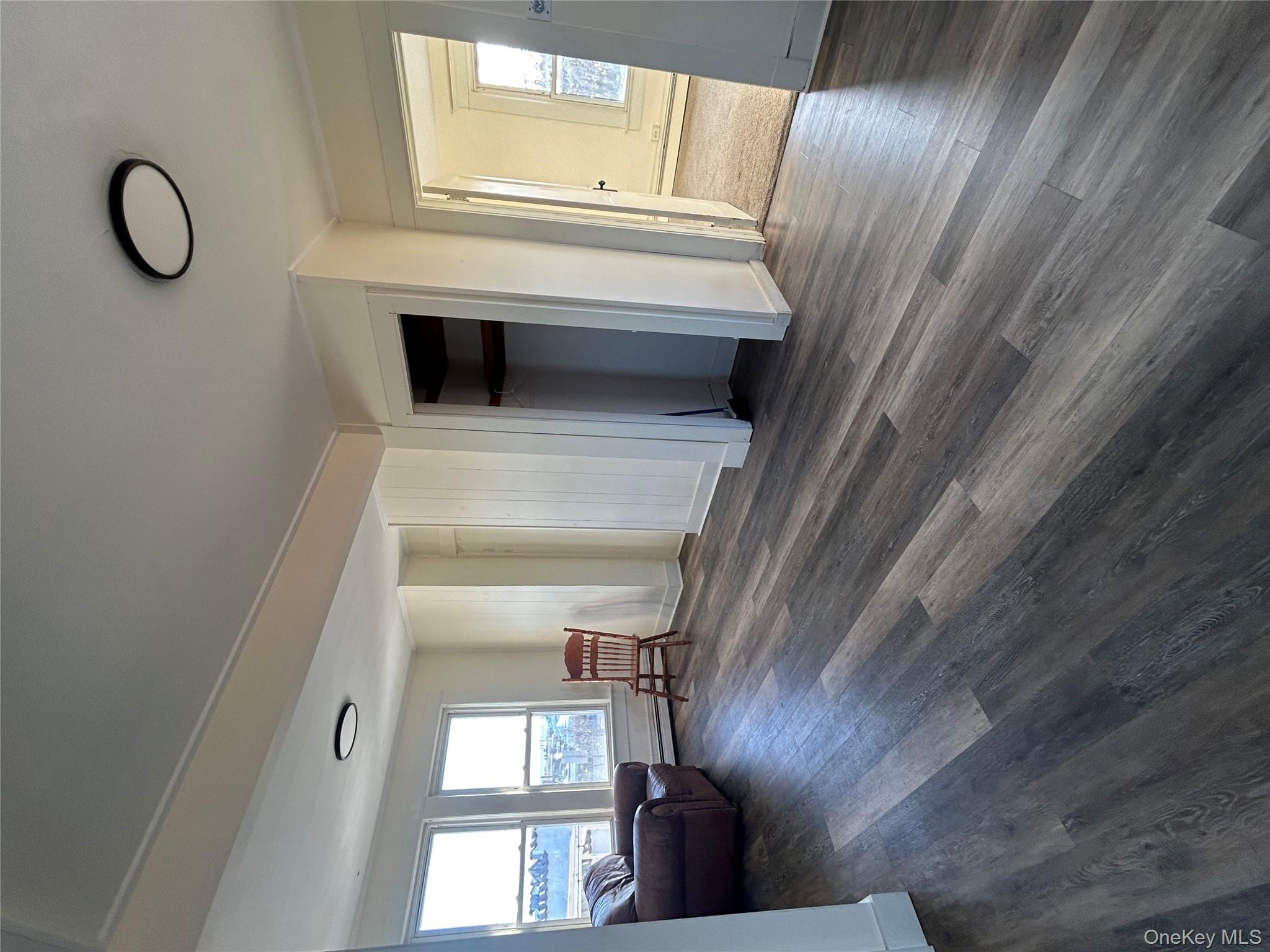 #4 photo, 25 Auburn Avenue, 롱 아일랜드 Bay Shore , NY 11706