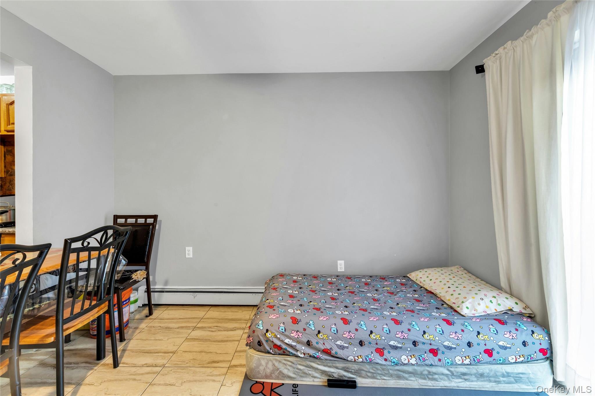 #15 photo, 102-18 Radcliff Avenue, קווינס Corona , NY 11368