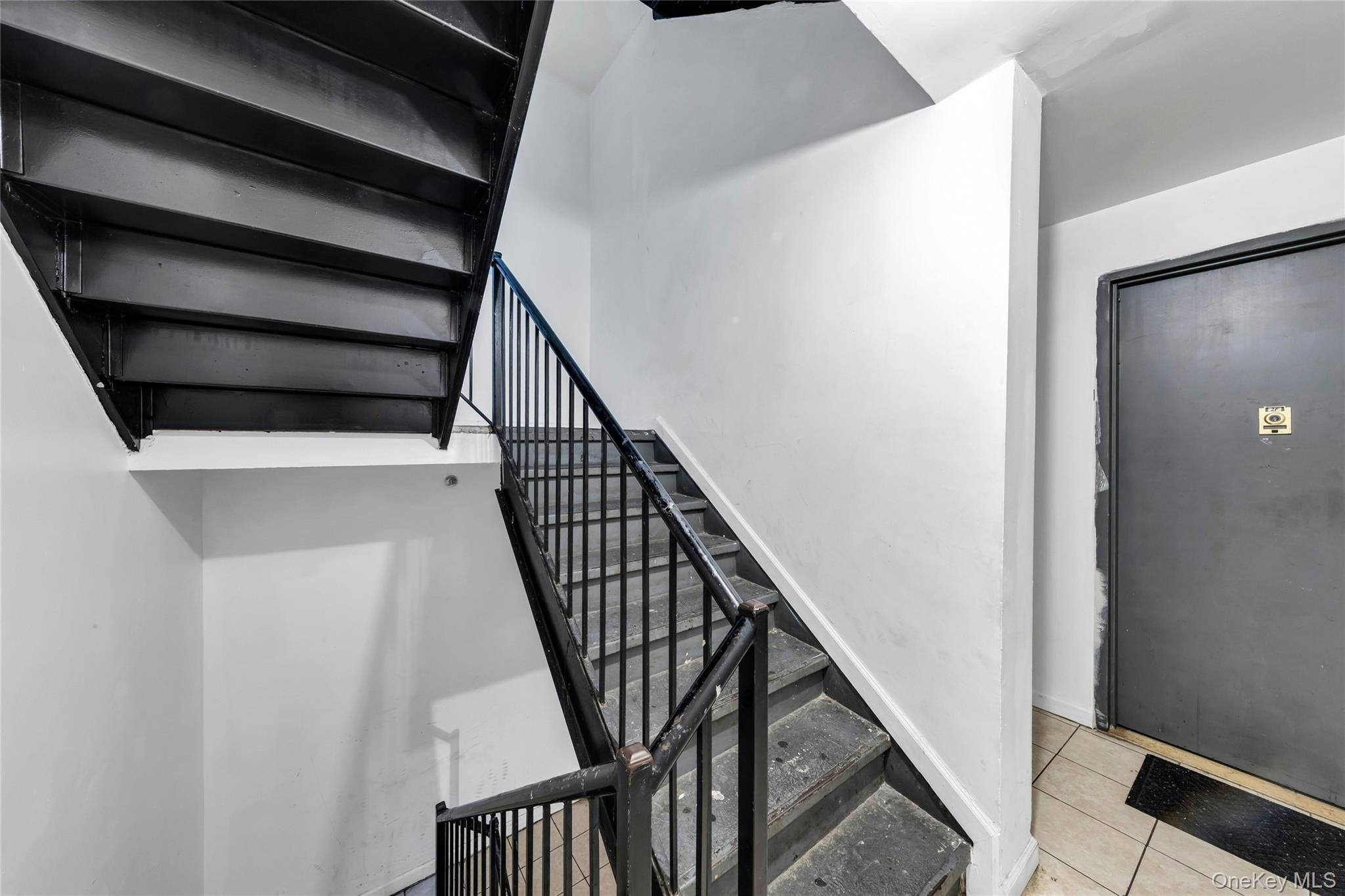 #20 photo, 102-18 Radcliff Avenue, קווינס Corona , NY 11368