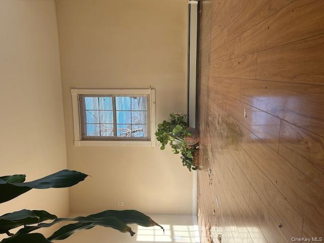 #2 photo, 147 Pauls Path, מחוז סאפוק Coram , NY 11727