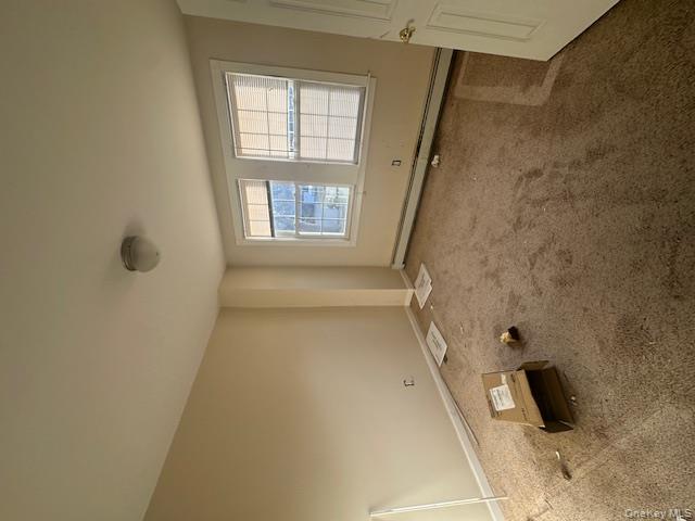 #6 photo, 147 Pauls Path, מחוז סאפוק Coram , NY 11727