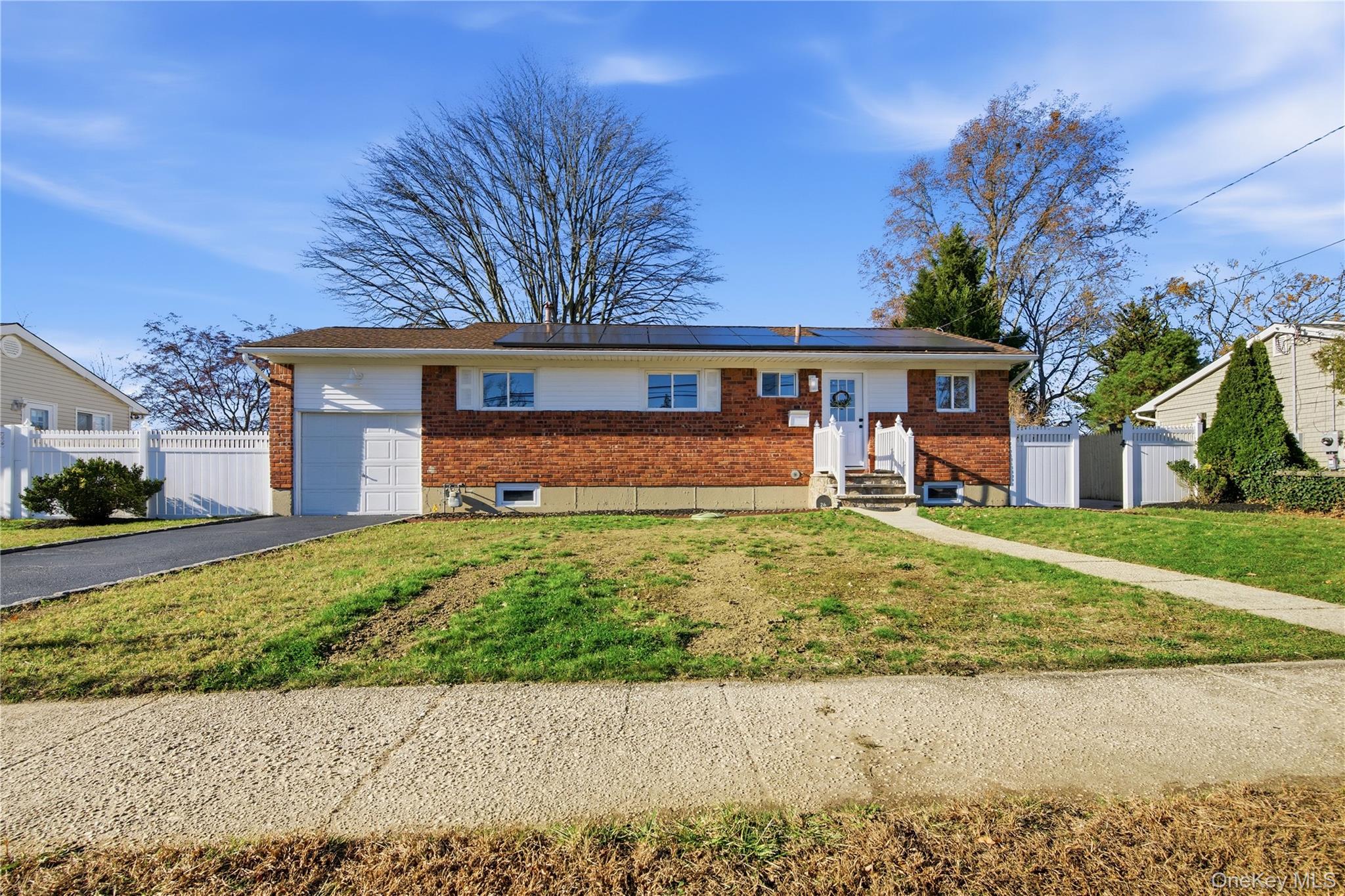 #1 photo, 26 Wilshire Drive, North Babylon , NY 11703