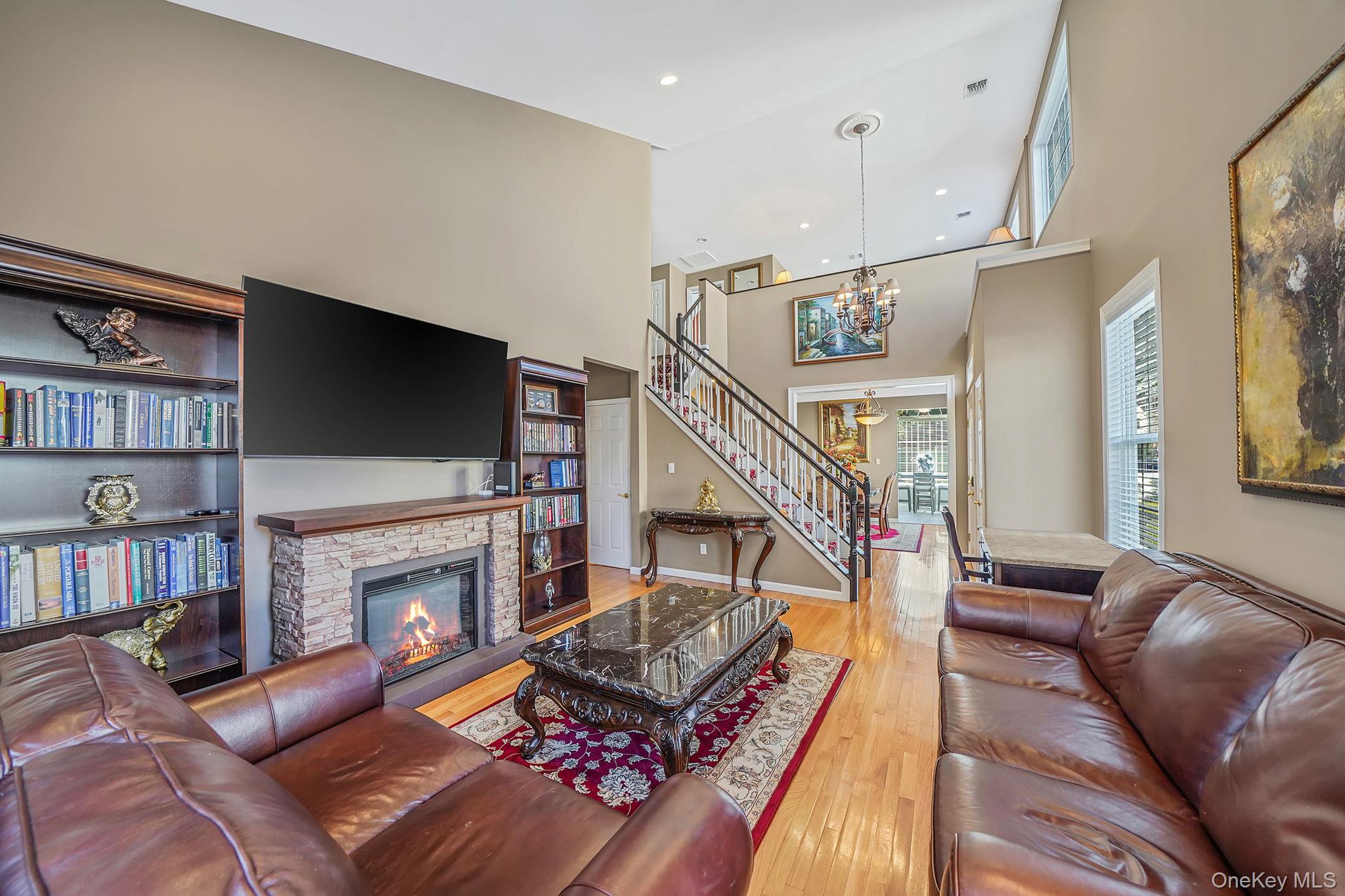 #11 photo, 96 Manitou Trail, מחוז סאפוק Kings Park , NY 11754