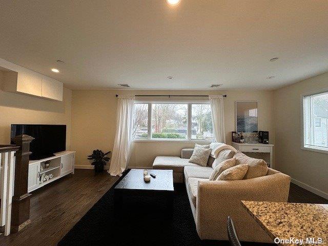 #5 photo, 62 Green Street, Huntington , NY 11743