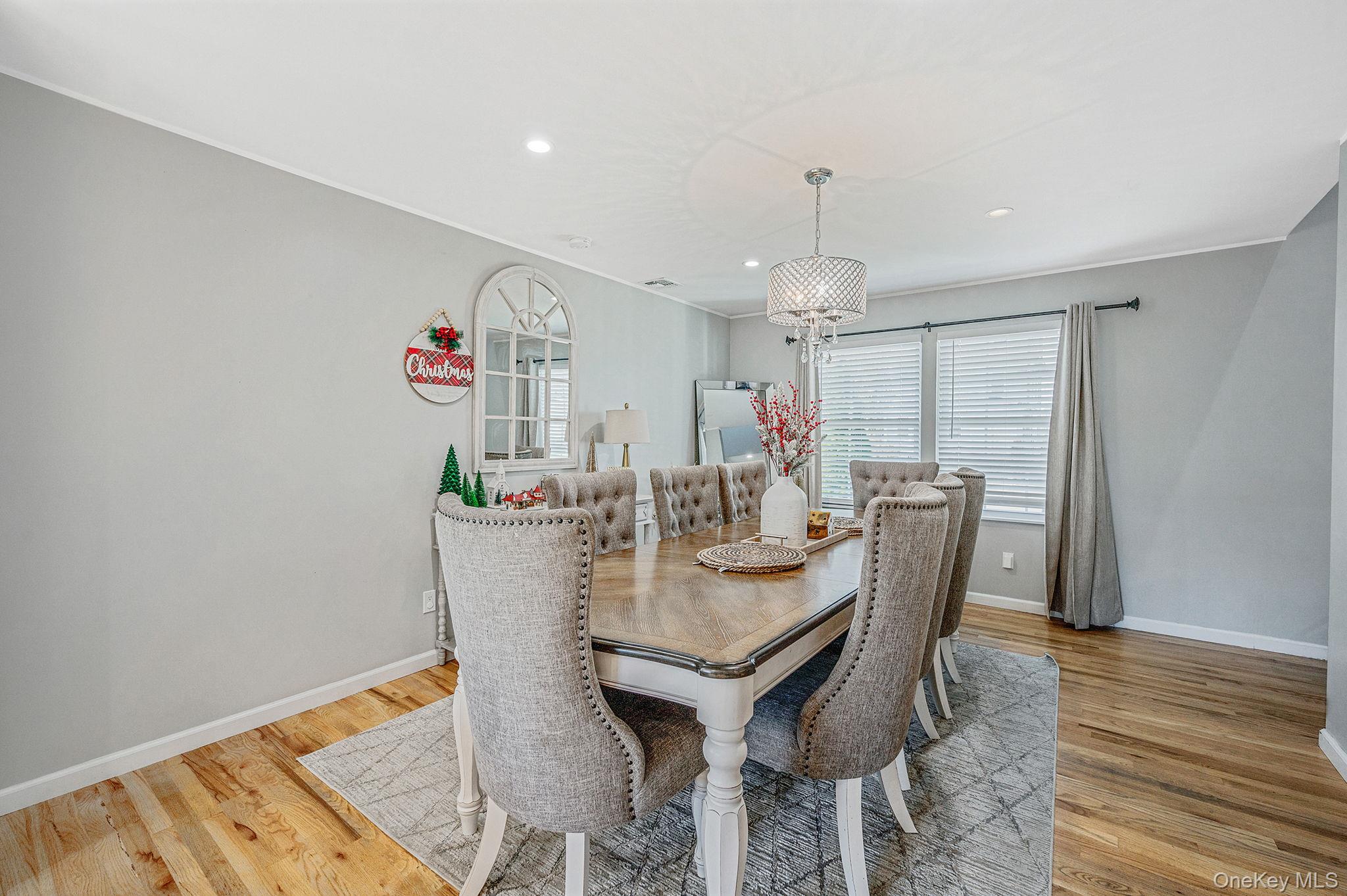 #15 photo, 50 Verazzano Avenue, מחוז סאפוק Copiague , NY 11726