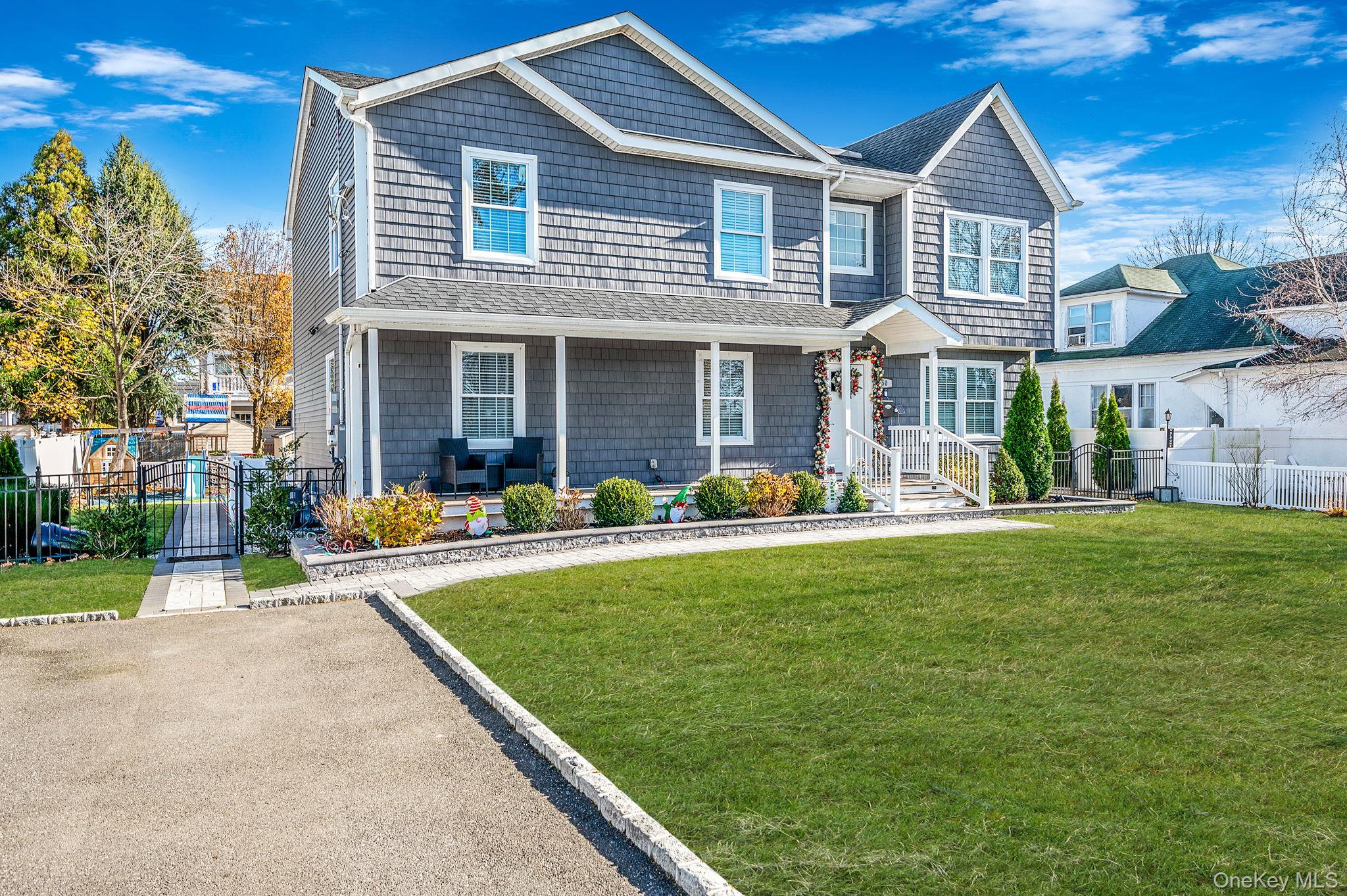 #2 photo, 50 Verazzano Avenue, מחוז סאפוק Copiague , NY 11726