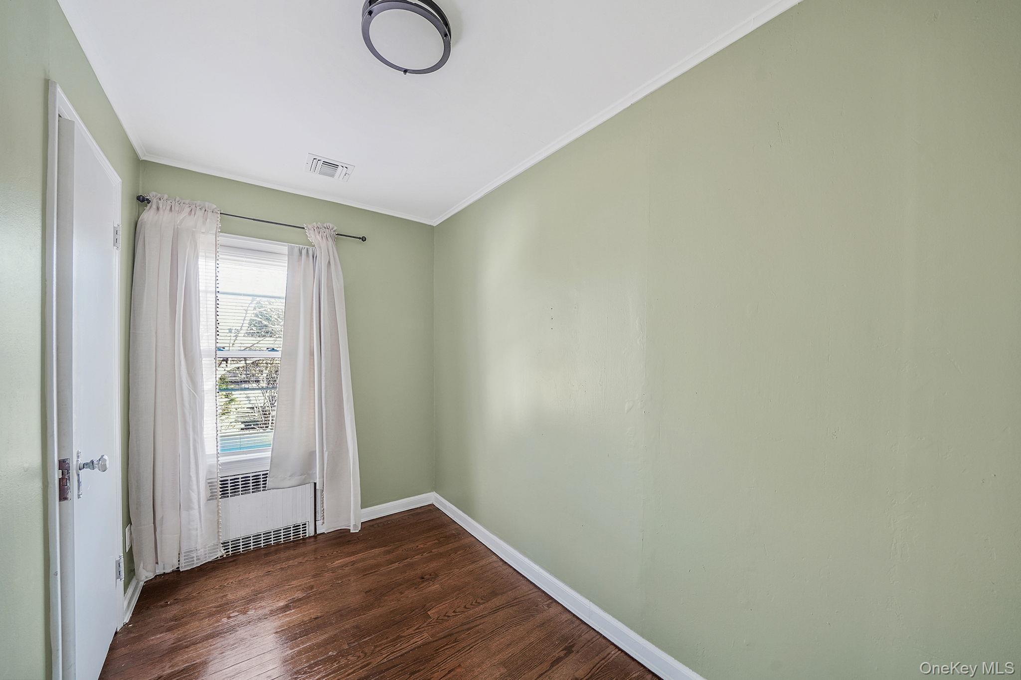 #15 photo, 91 Tower Street, 东长岛 Sayville , NY 11782