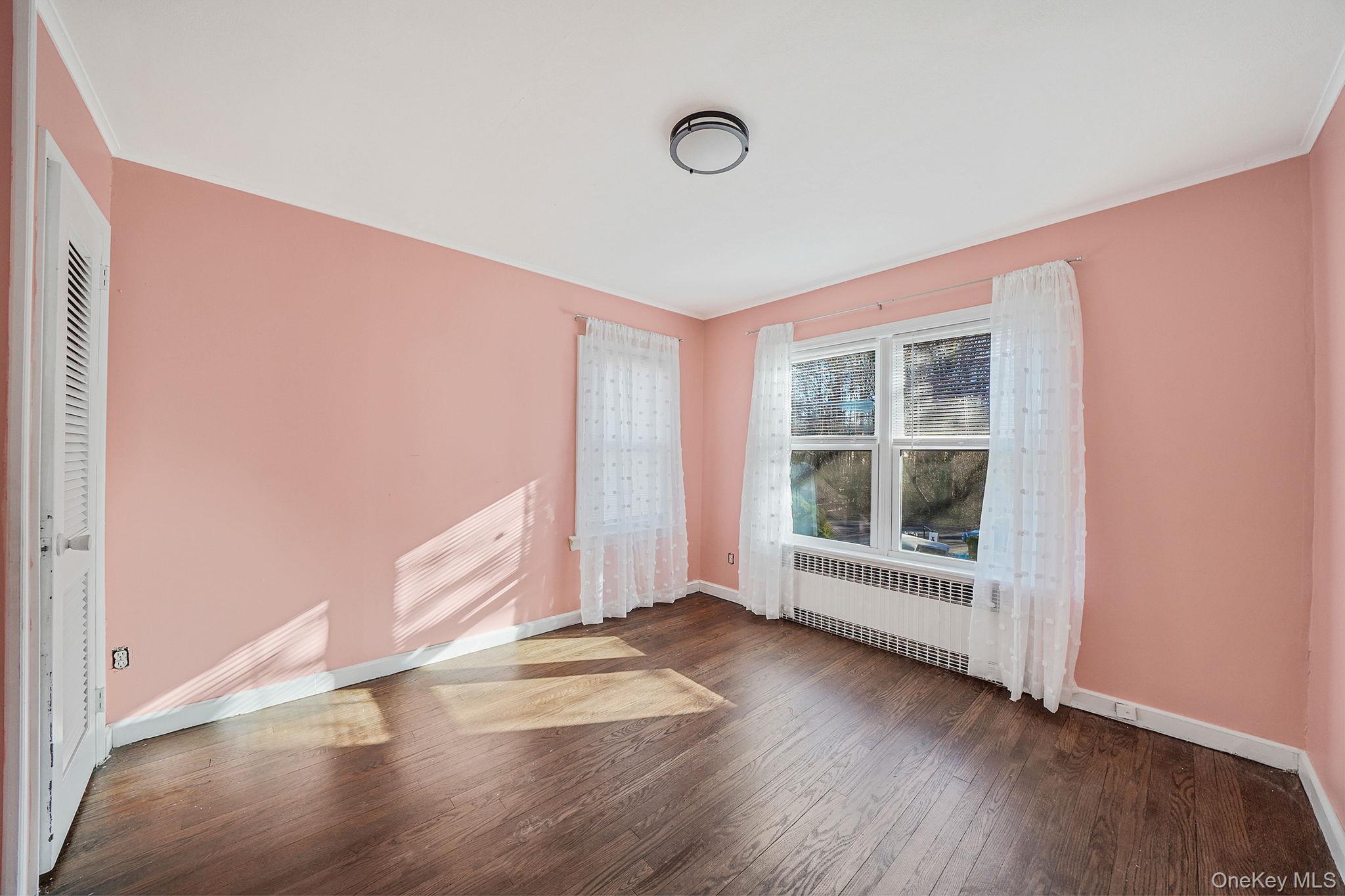 #17 photo, 91 Tower Street, 东长岛 Sayville , NY 11782