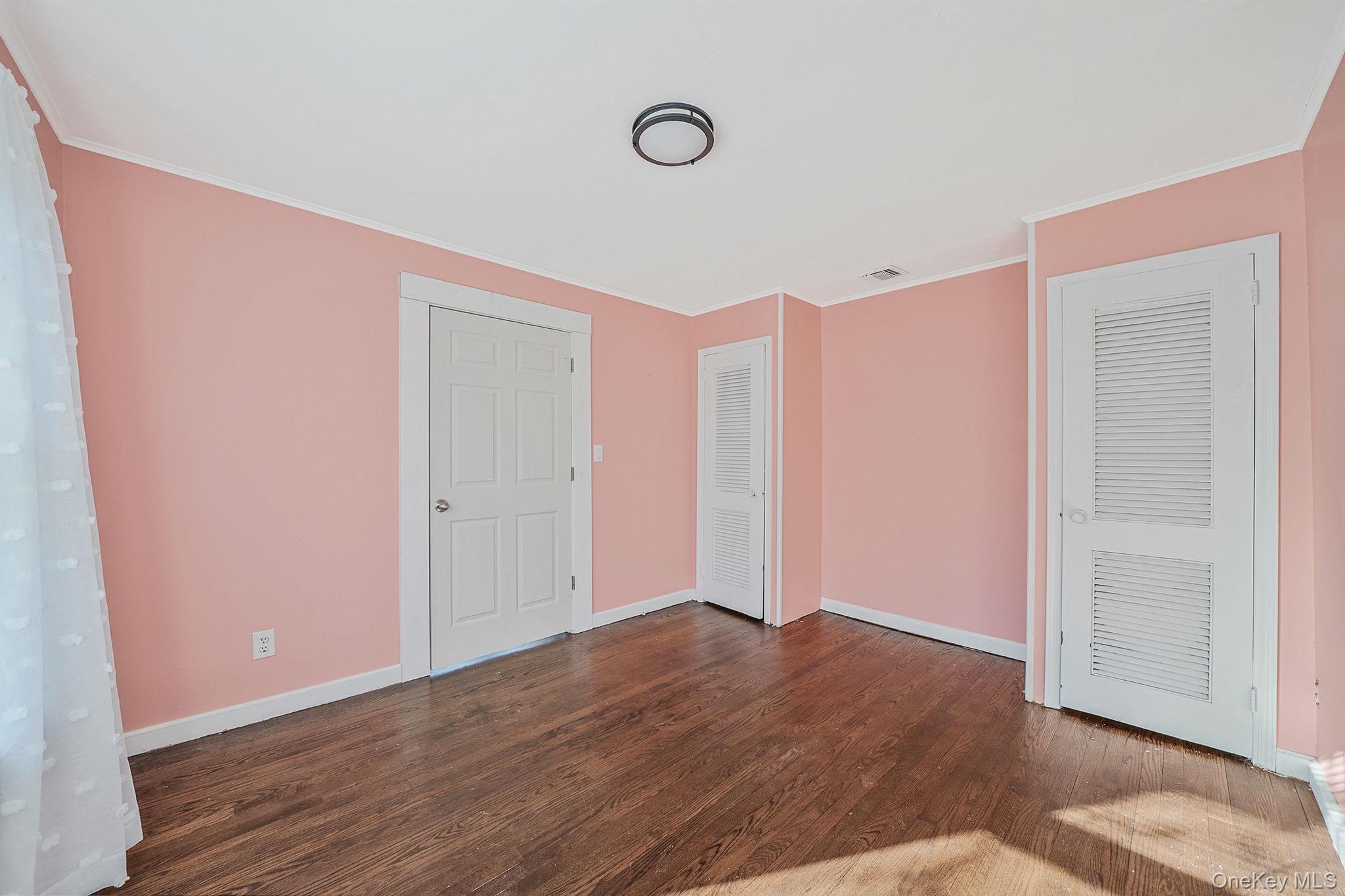 #18 photo, 91 Tower Street, 东长岛 Sayville , NY 11782