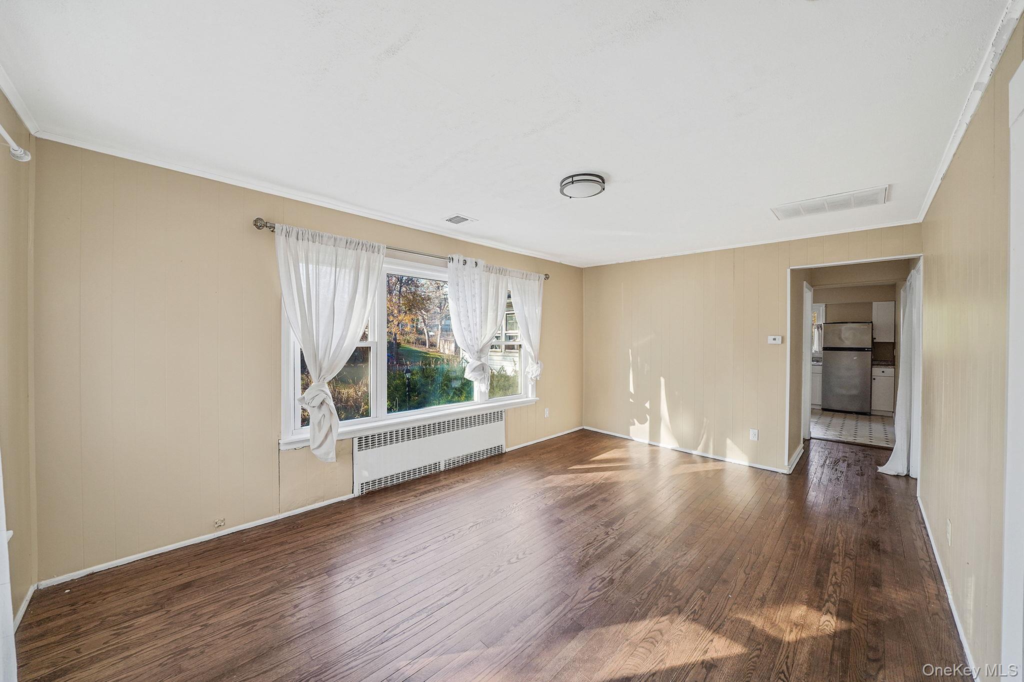 #5 photo, 91 Tower Street, 东长岛 Sayville , NY 11782