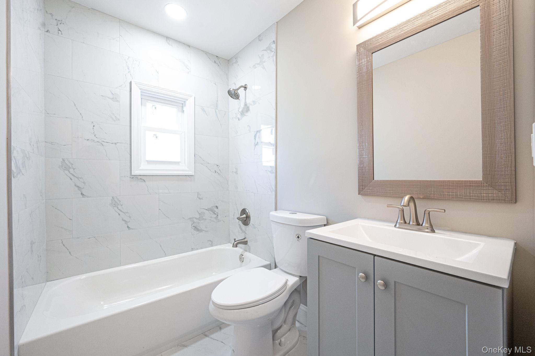 #11 photo, 23 Cullen Drive, 东长岛 East Northport , NY 11731