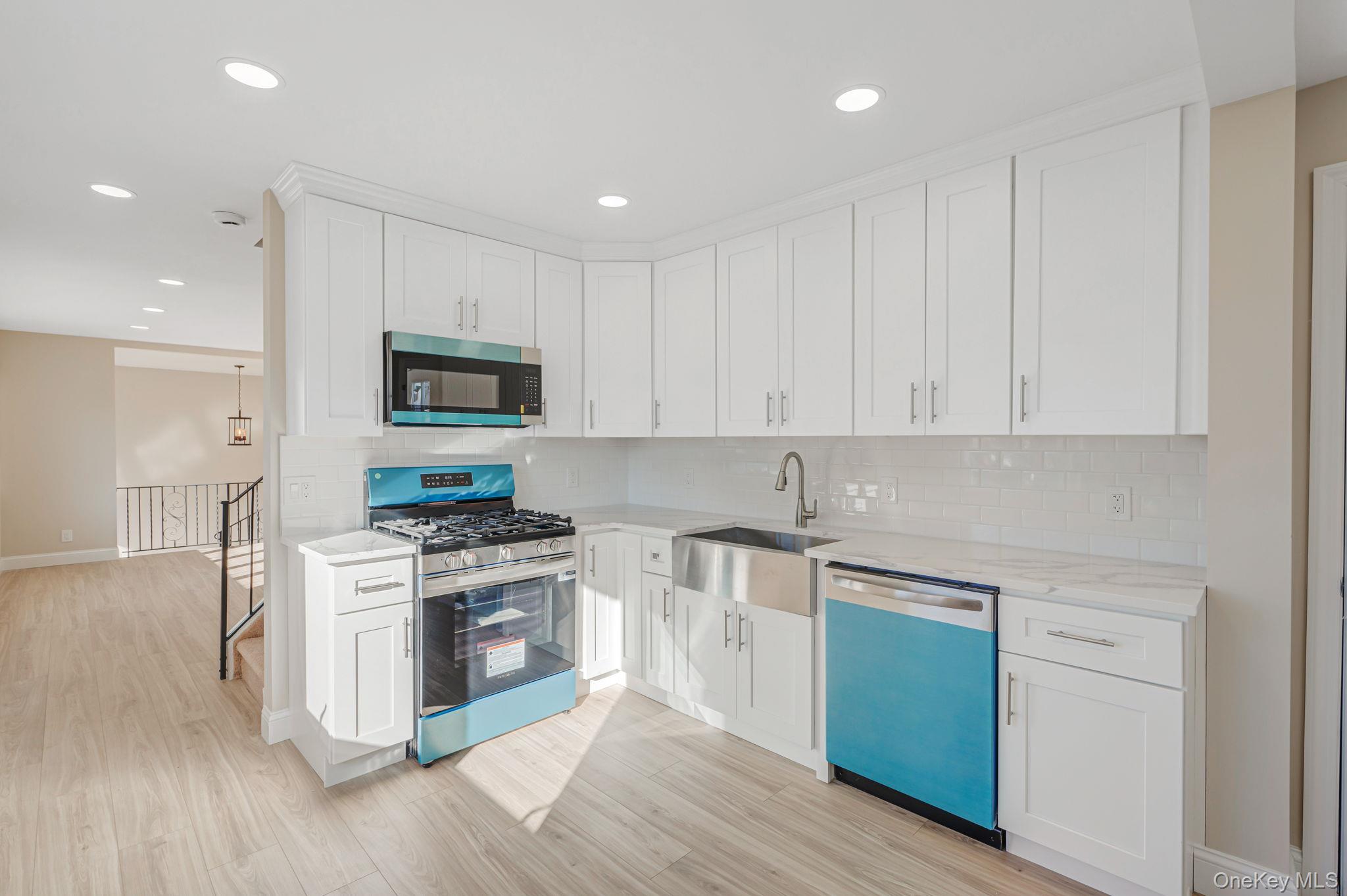 #7 photo, 23 Cullen Drive, 东长岛 East Northport , NY 11731