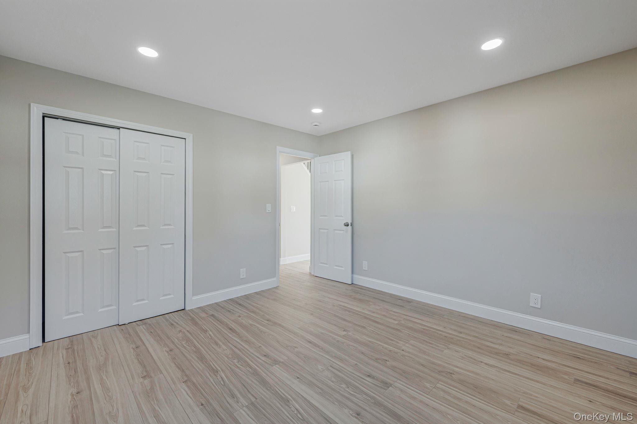 #9 photo, 23 Cullen Drive, 东长岛 East Northport , NY 11731